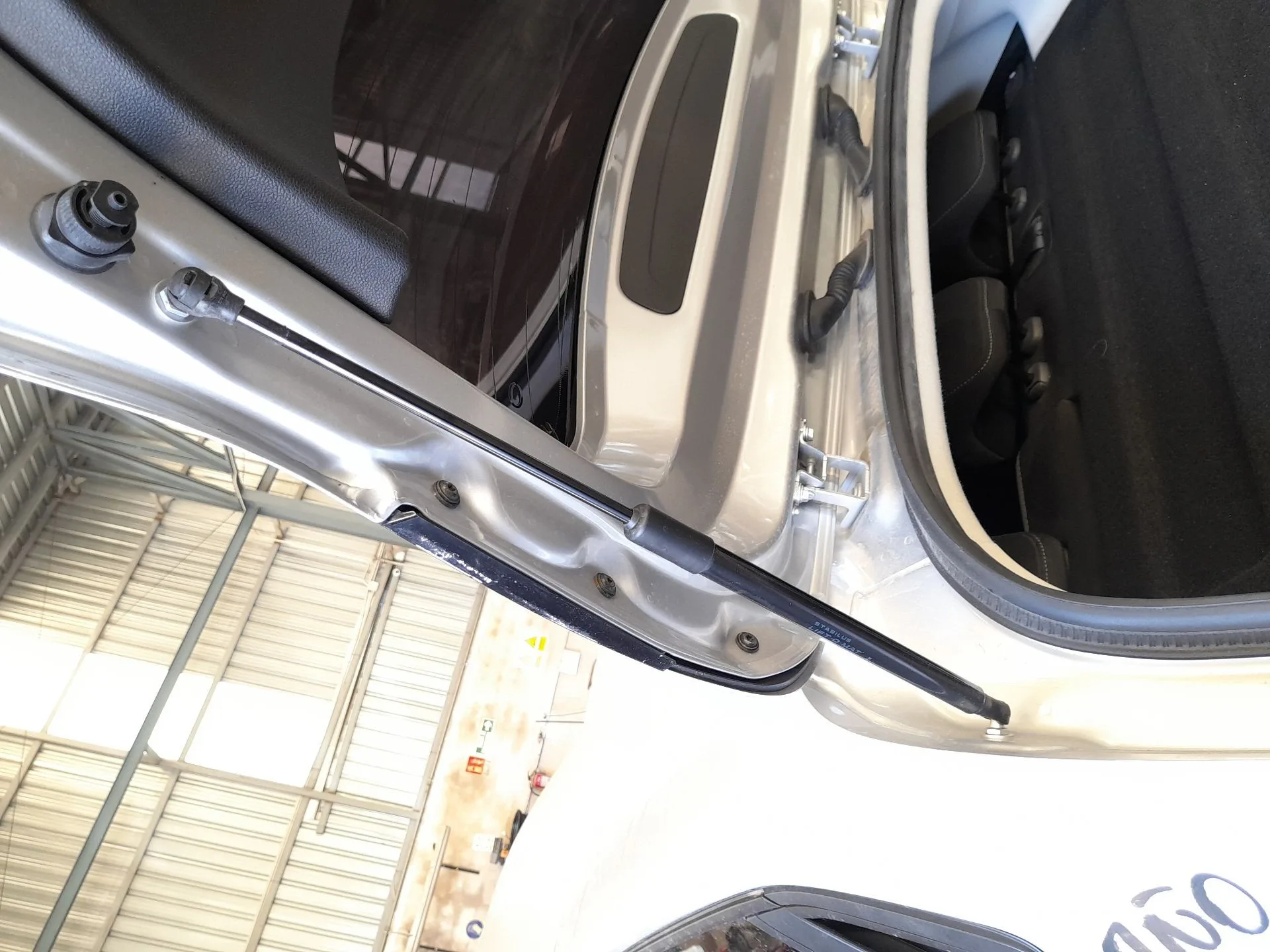 Amortiguadores Maletero / Porton para Renault Clio V (B7_)