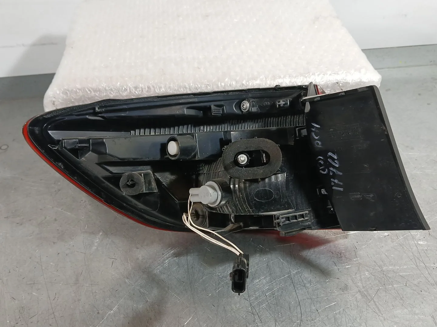Piloto Trasero Derecho Exterior para Renault Clio V (B7_)