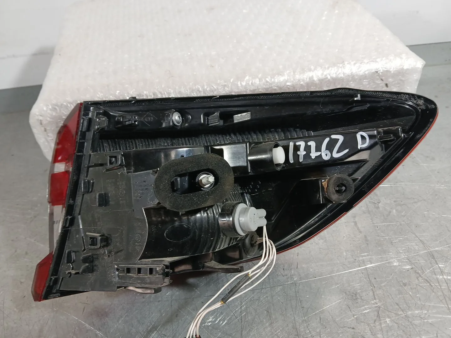 Piloto Trasero Izquierdo Exterior para Renault Clio V (B7_)