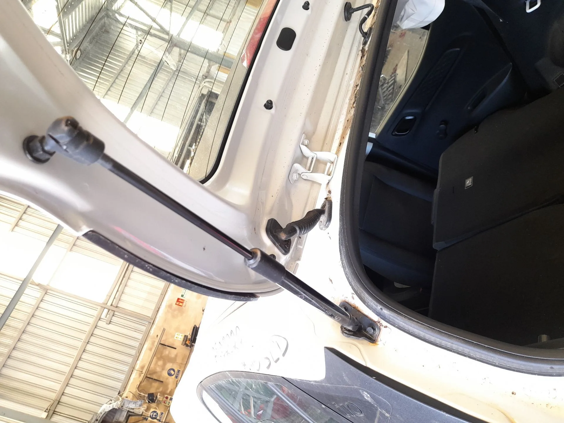 Amortiguadores Maletero / Porton para Hyundai I10 Iii (Ac3, Ai3)