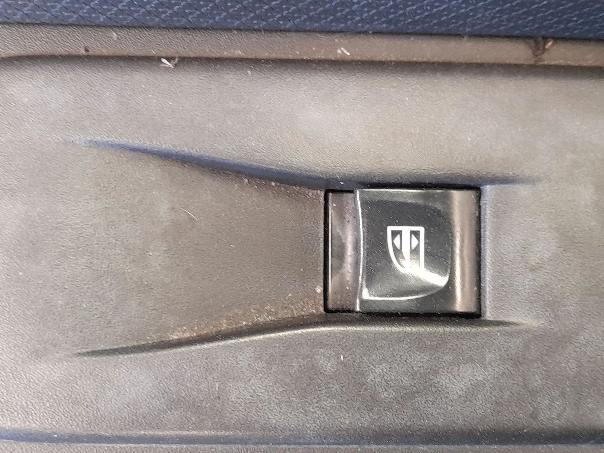 Mando Elevalunas Delantero Derecho para Renault Clio Iv (Bh_)
