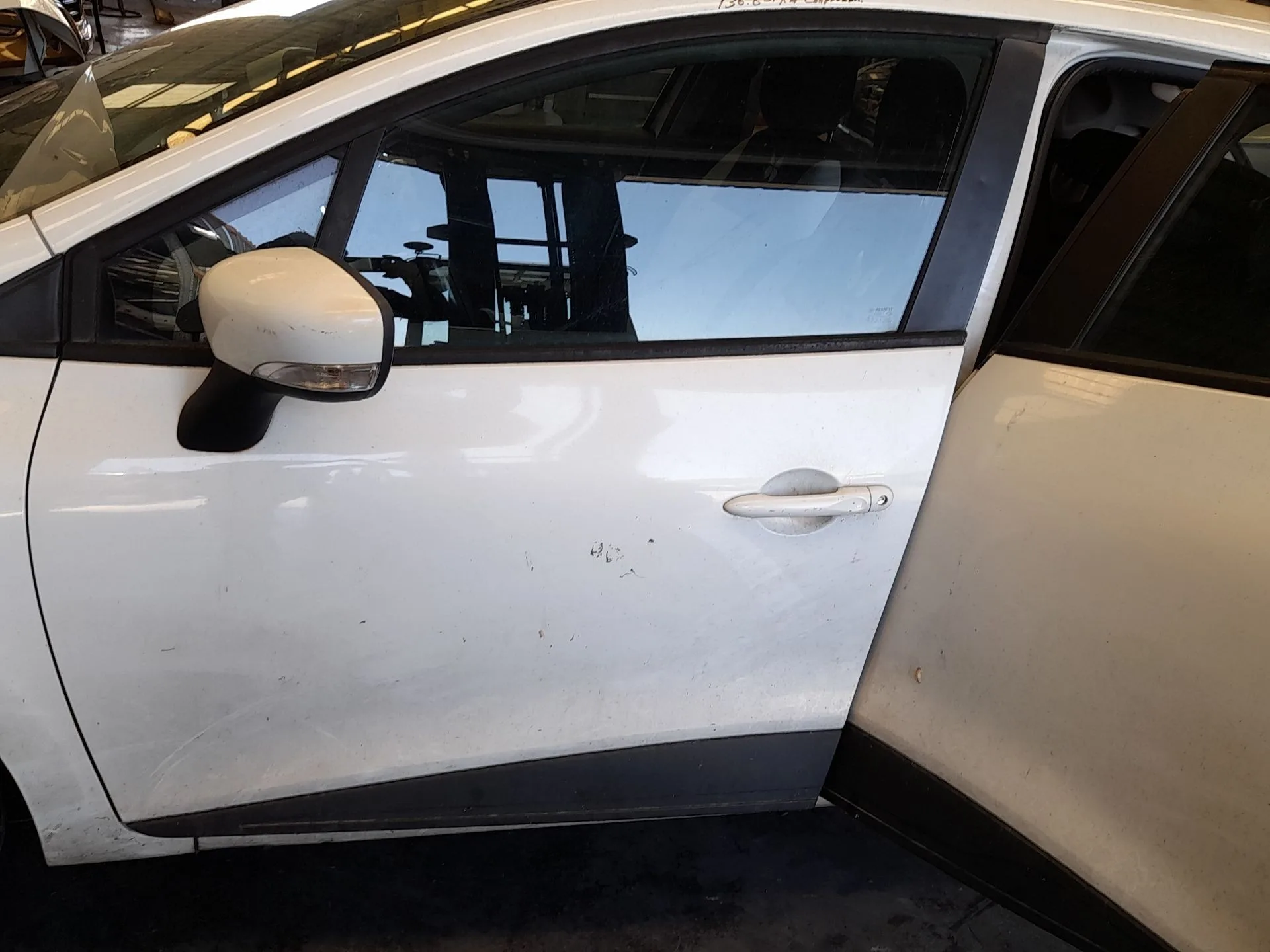 Puerta Delantera Izquierda para Renault Clio Iv (Bh_)