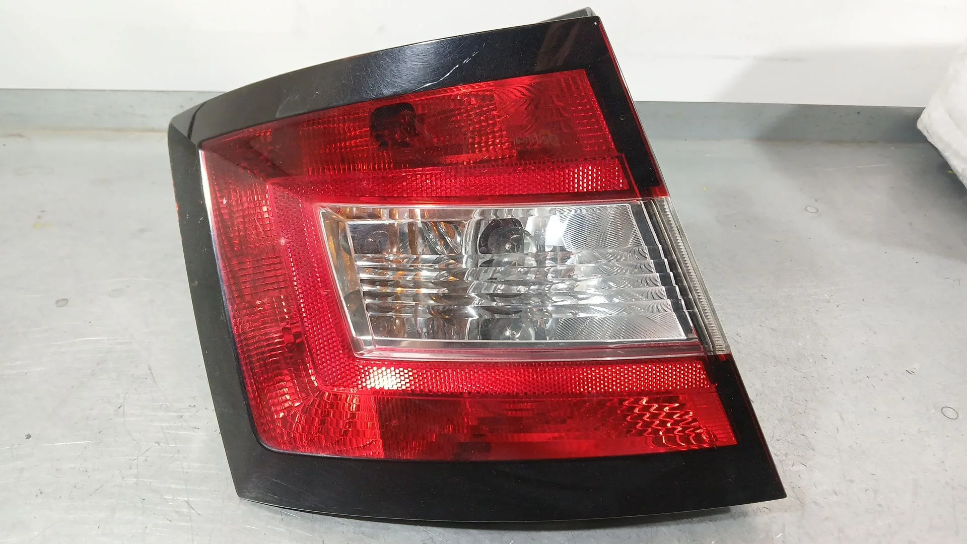 Piloto Trasero Izquierdo para Skoda Fabia Iii (Nj3)