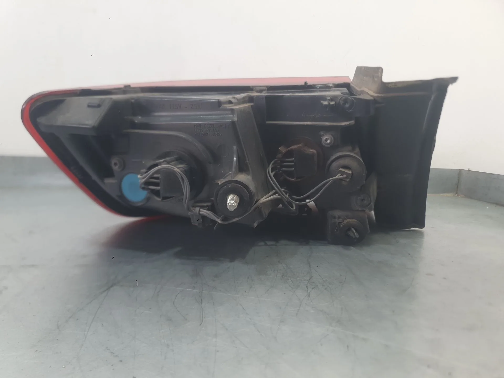 Piloto Trasero Derecho Exterior para Renault Megane Iv Hatchback (B9A/M/N_)