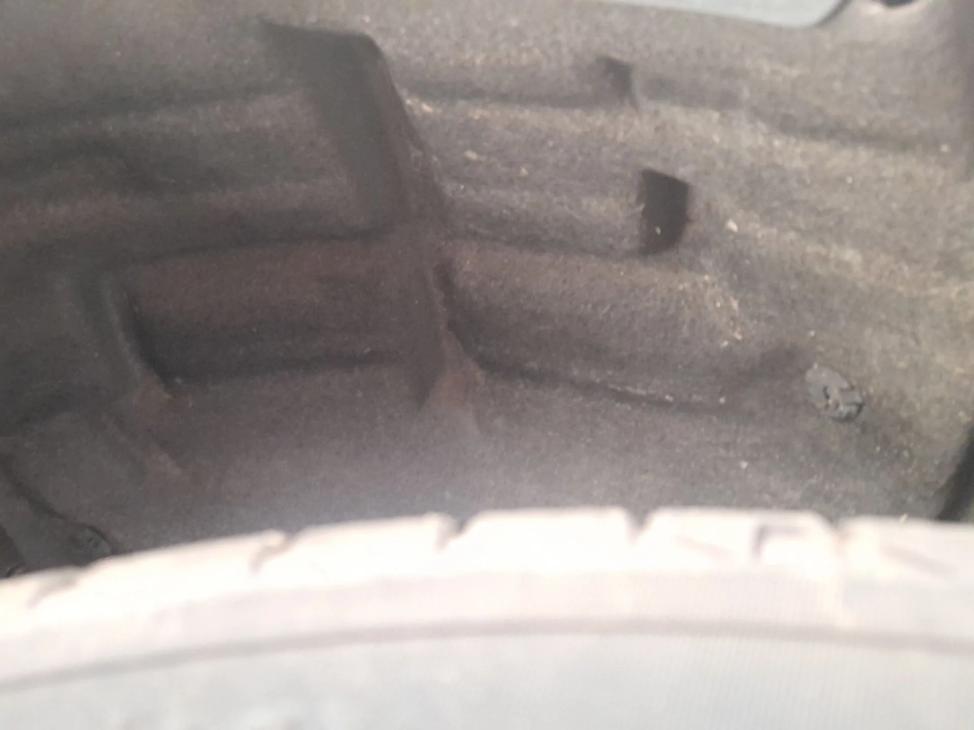 Plastico Pase Rueda Del. Dch. para Audi A5 Sportback (8Ta)