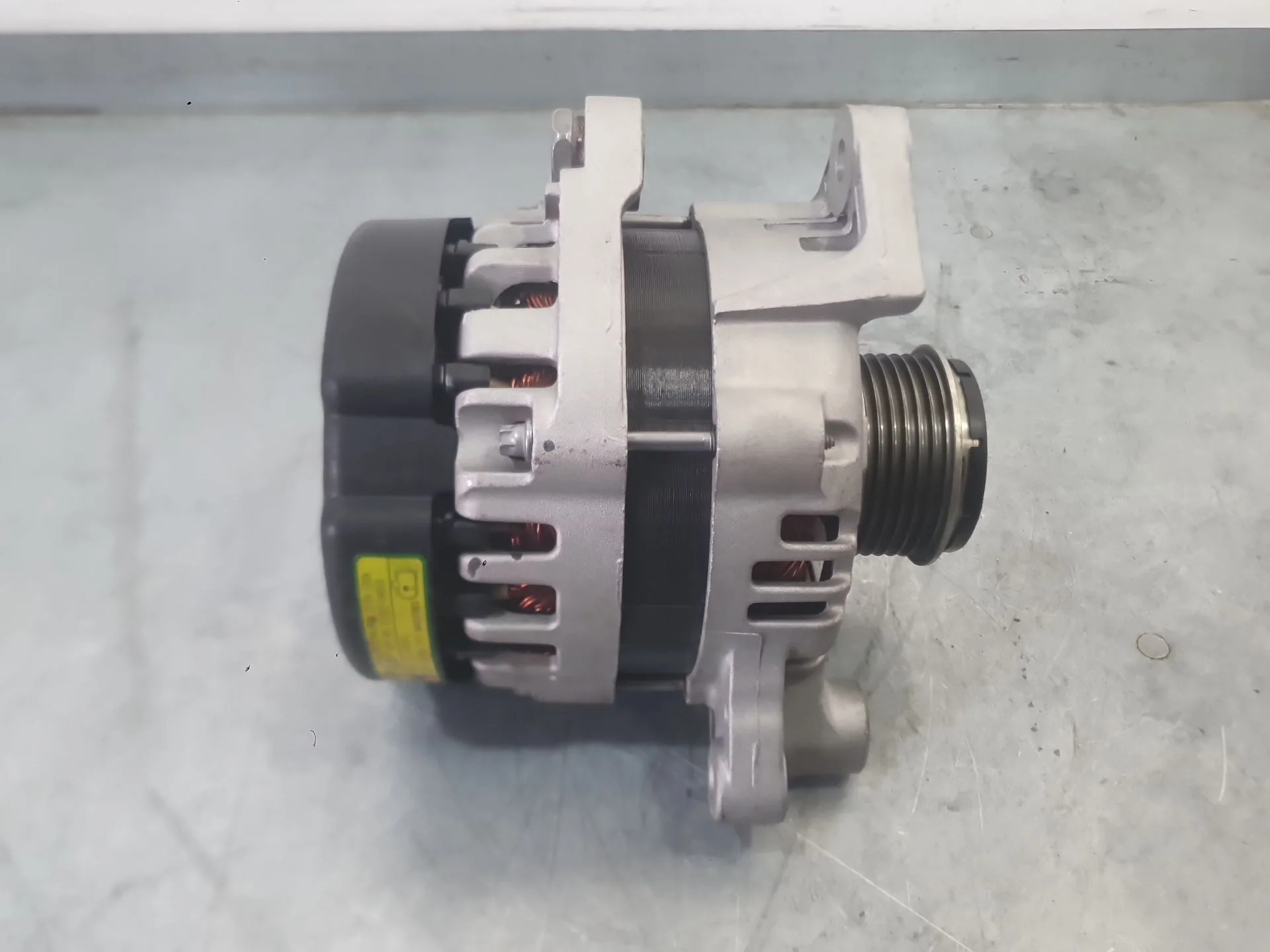 Alternador para Kia Stonic (Yb)