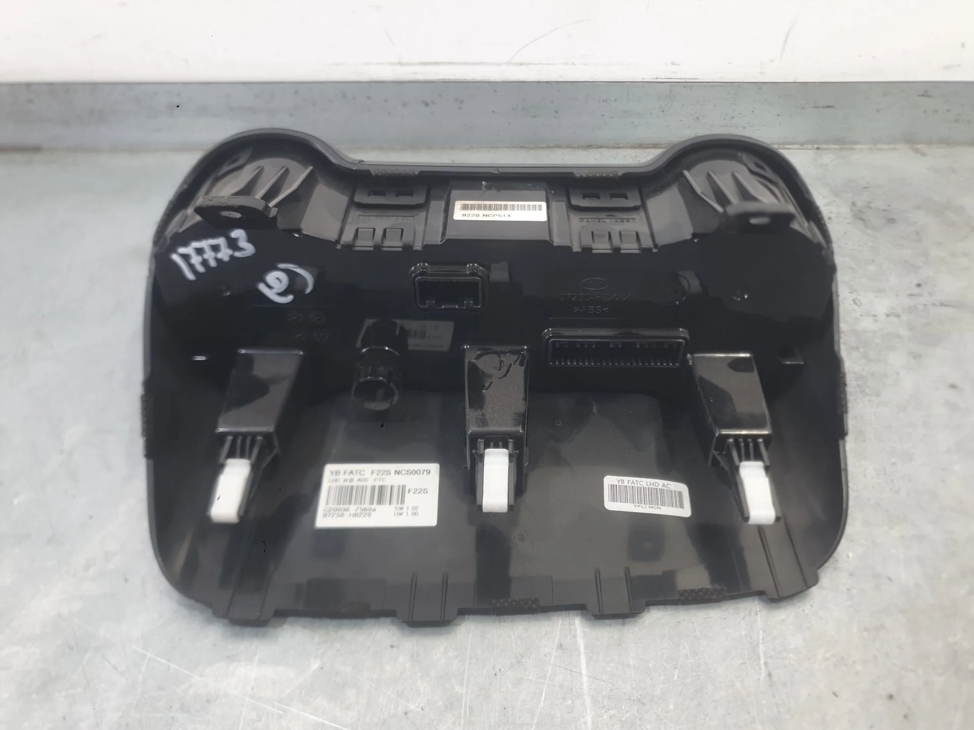 Mando Climatizador para Kia Stonic (Yb)