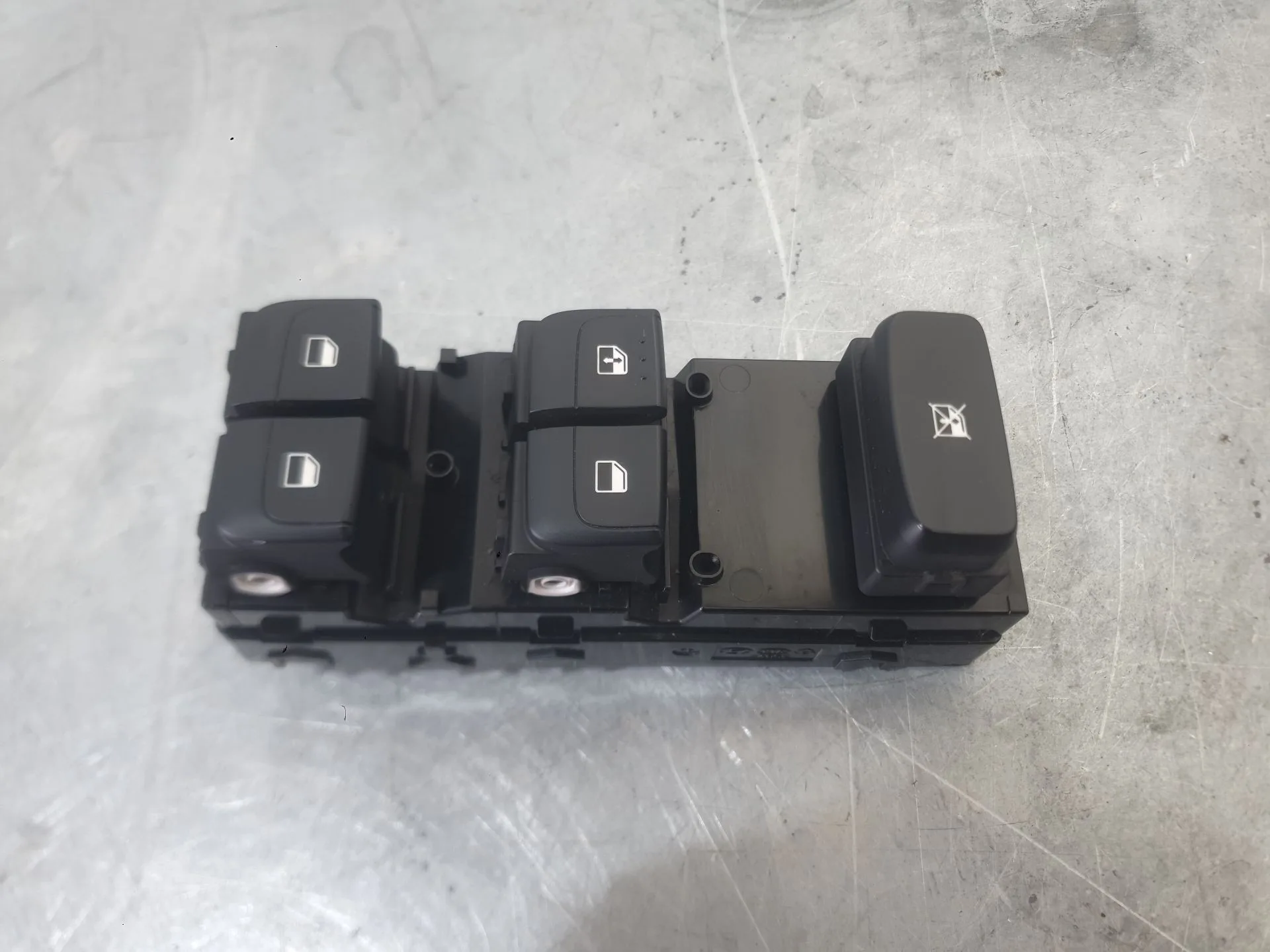 Mando Elevalunas Delantero Izquierdo para Kia Stonic (Yb)