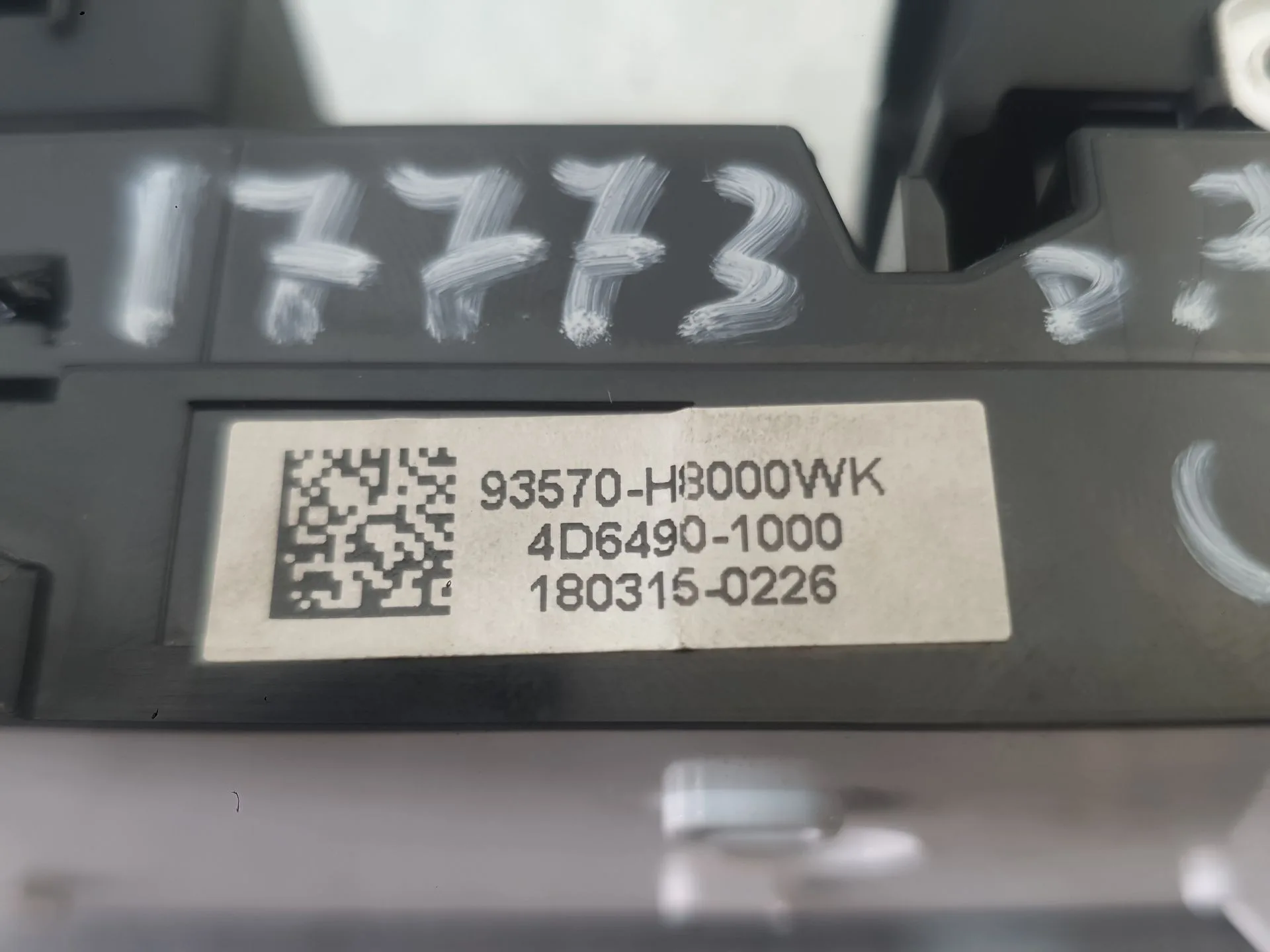 Mando Elevalunas Delantero Izquierdo para Kia Stonic (Yb)