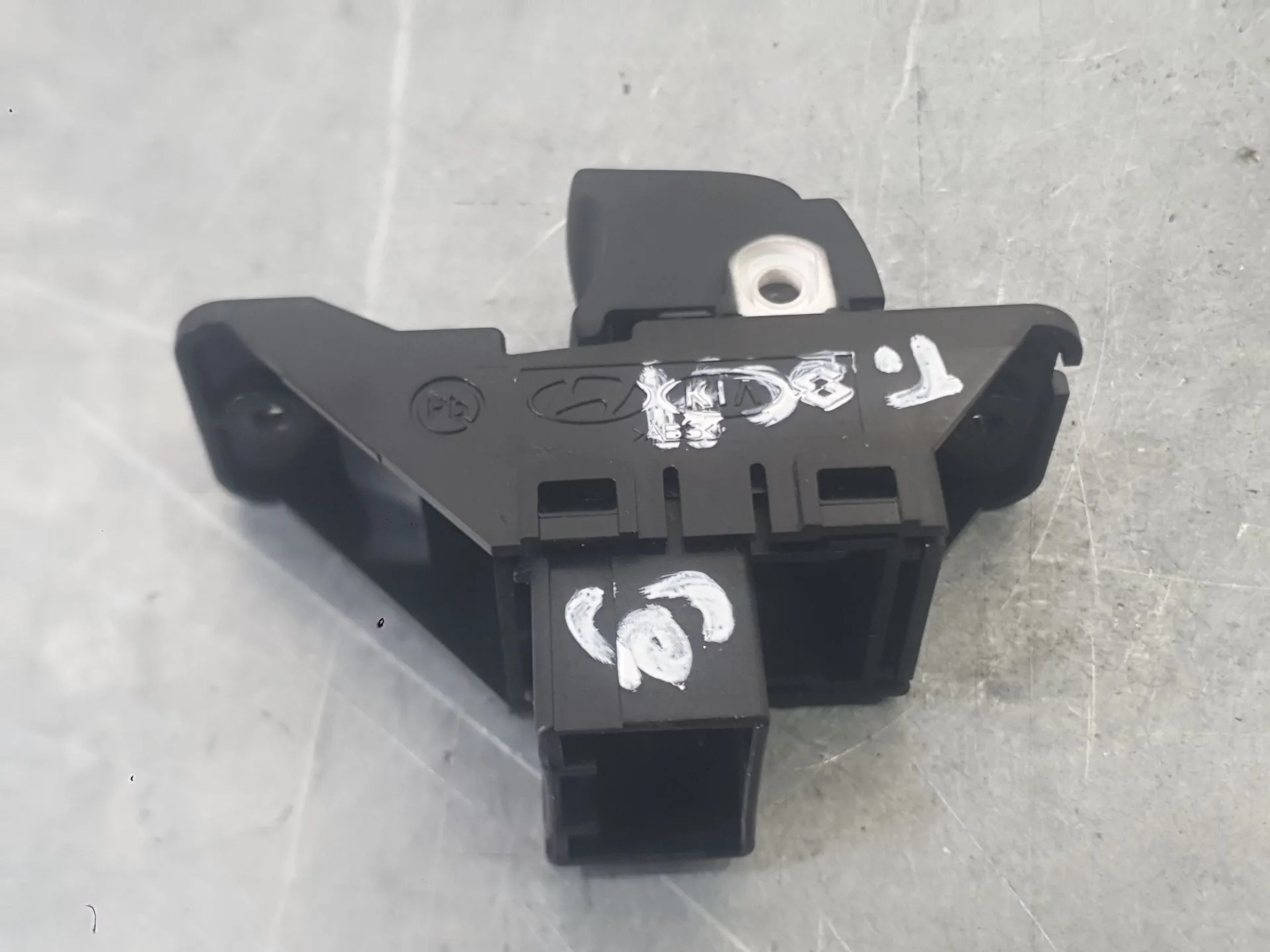 Mando Elevalunas Trasero Derecho para Kia Stonic (Yb)