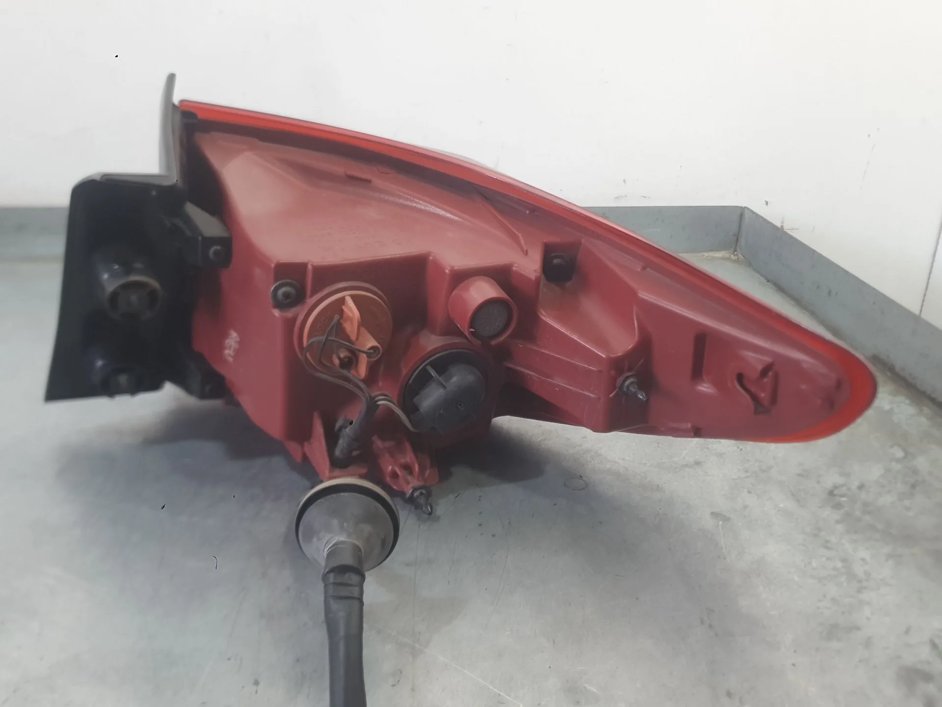 Piloto Trasero Izquierdo Exterior para Kia Stonic (Yb)