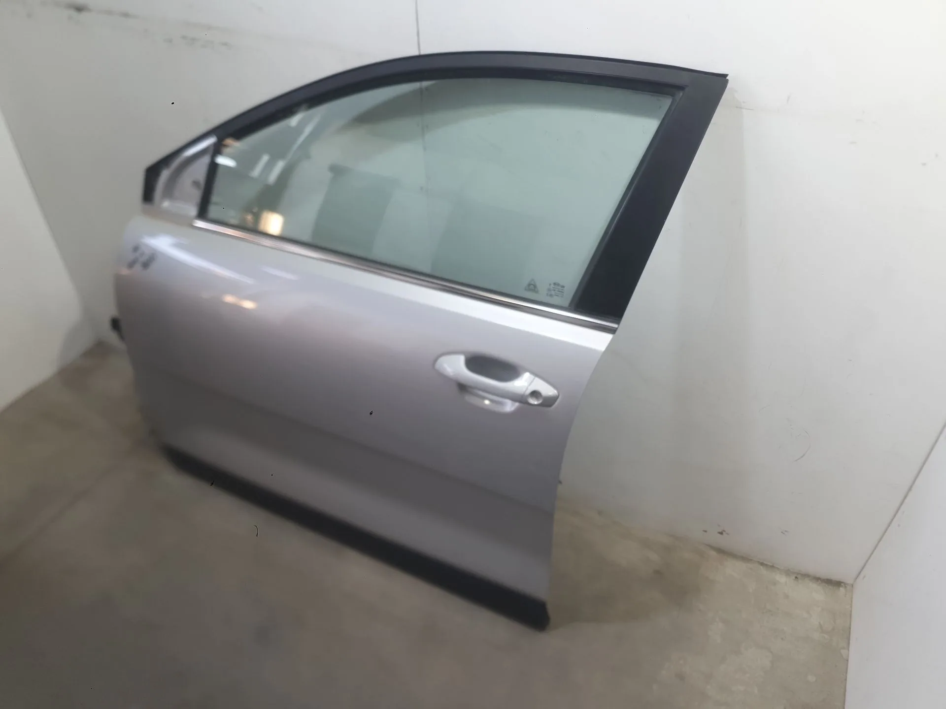 Puerta Delantera Izquierda para Kia Stonic (Yb)