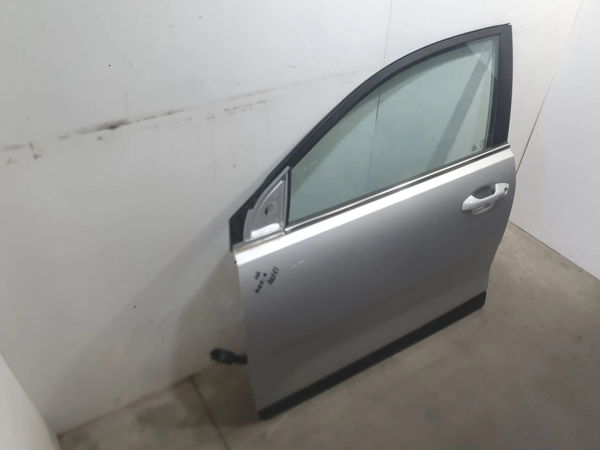 Puerta Delantera Izquierda para Kia Stonic (Yb)