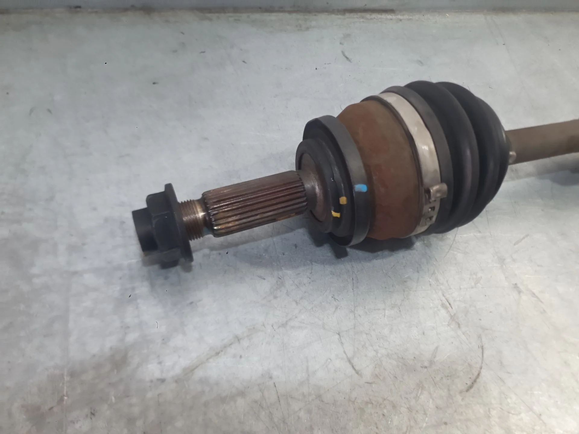 Transmision Delantera Izquierda para Kia Stonic (Yb)