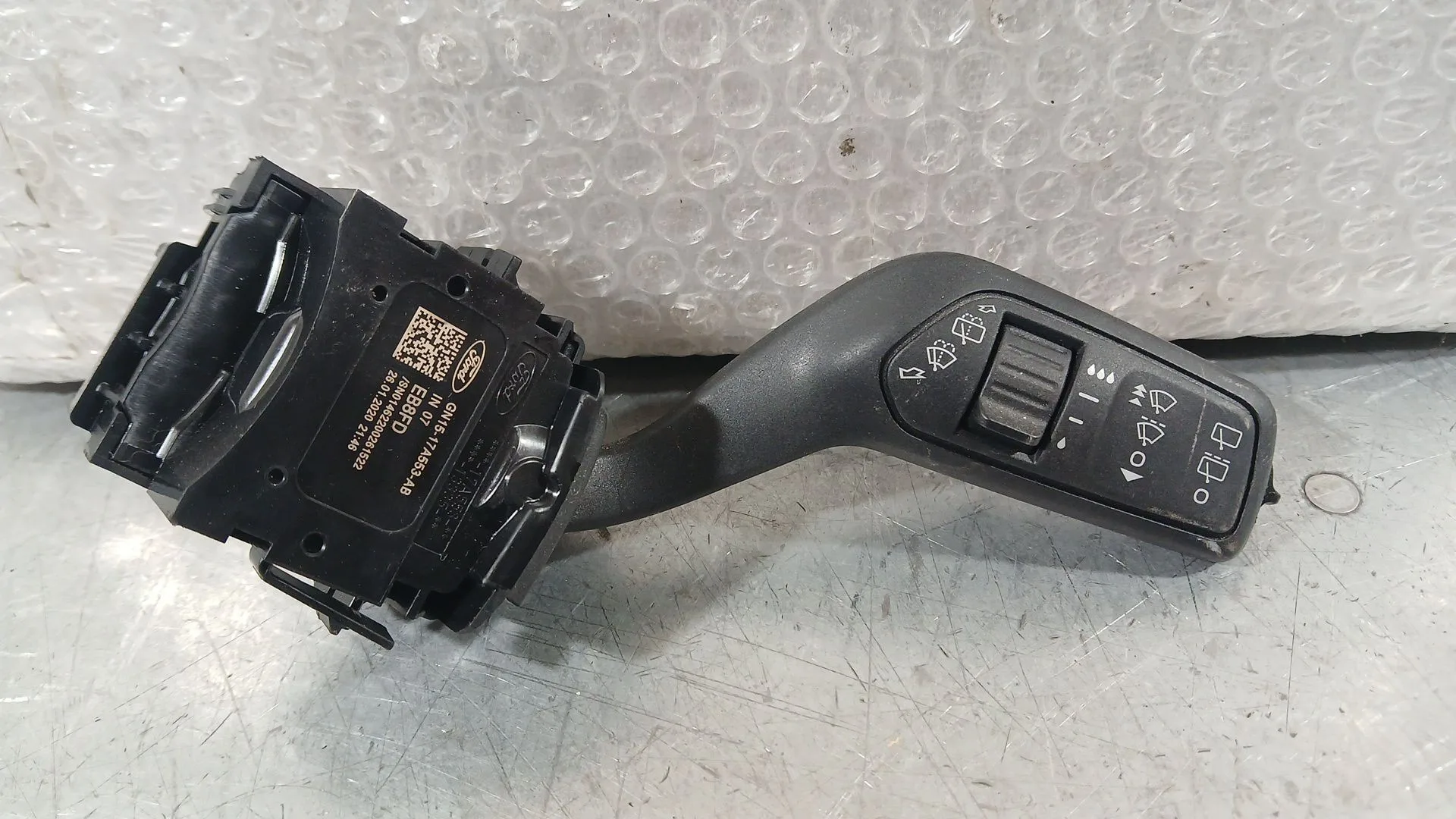 Mando Limpia para Ford Puma (J2K, Cf7)
