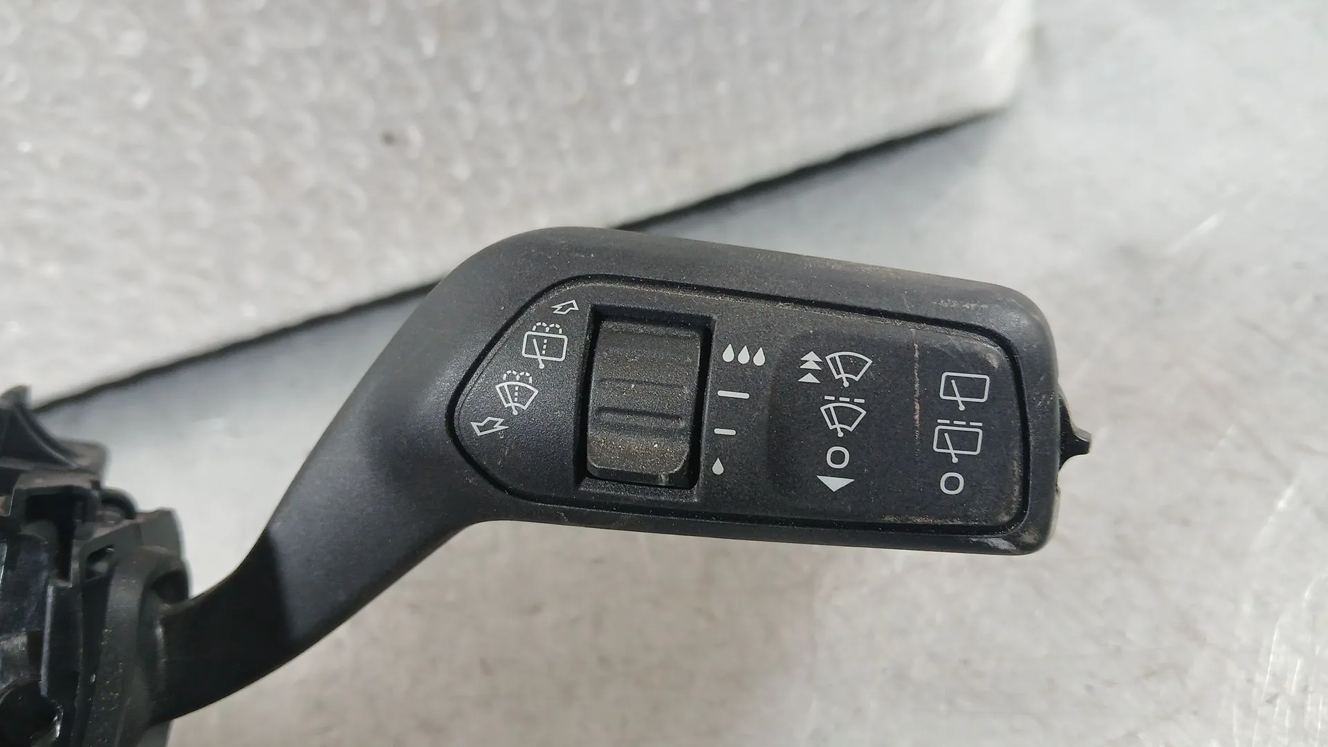 Mando Limpia para Ford Puma (J2K, Cf7)
