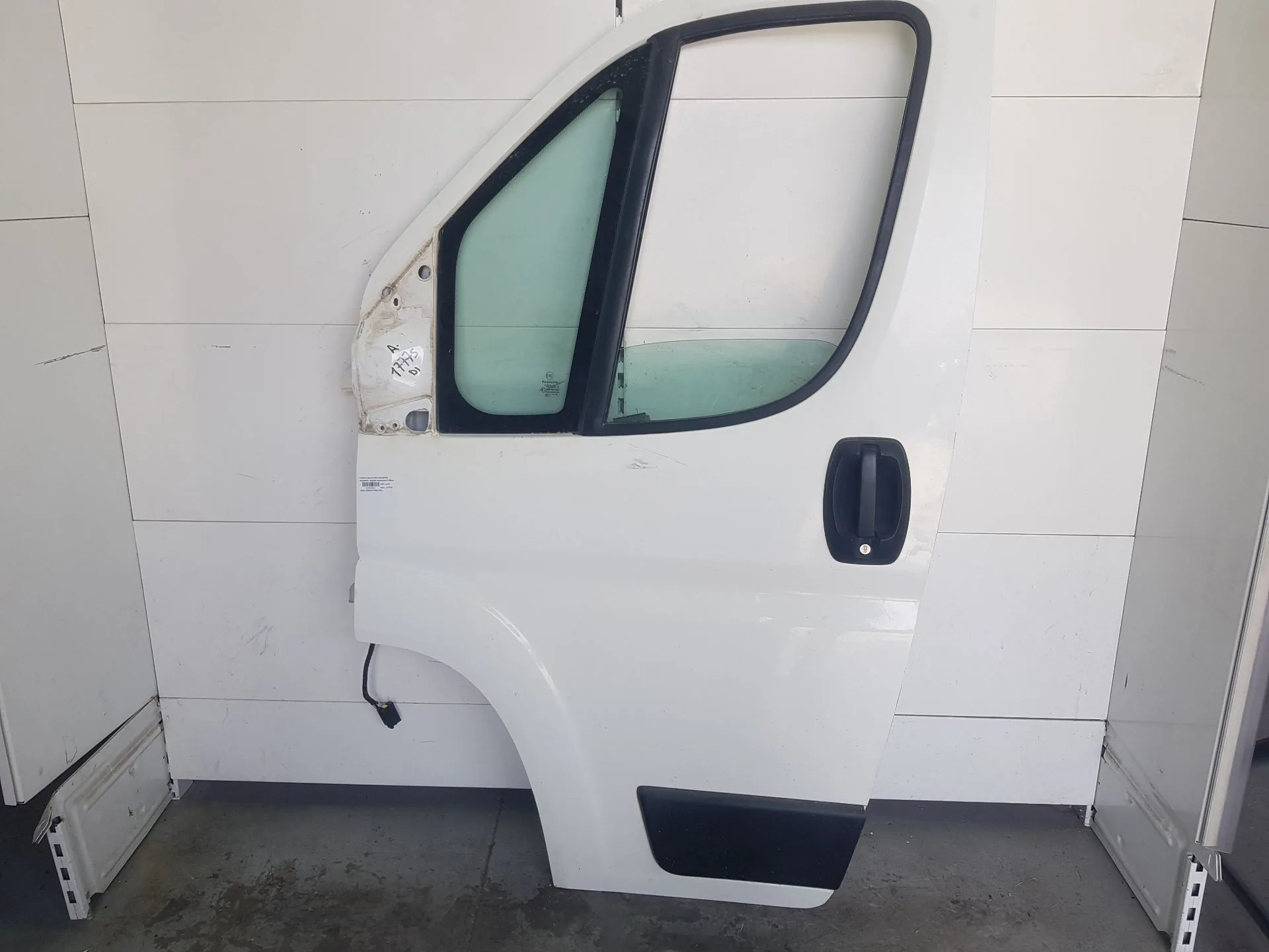 Puerta Delantera Izquierda para Peugeot Boxer Autobus