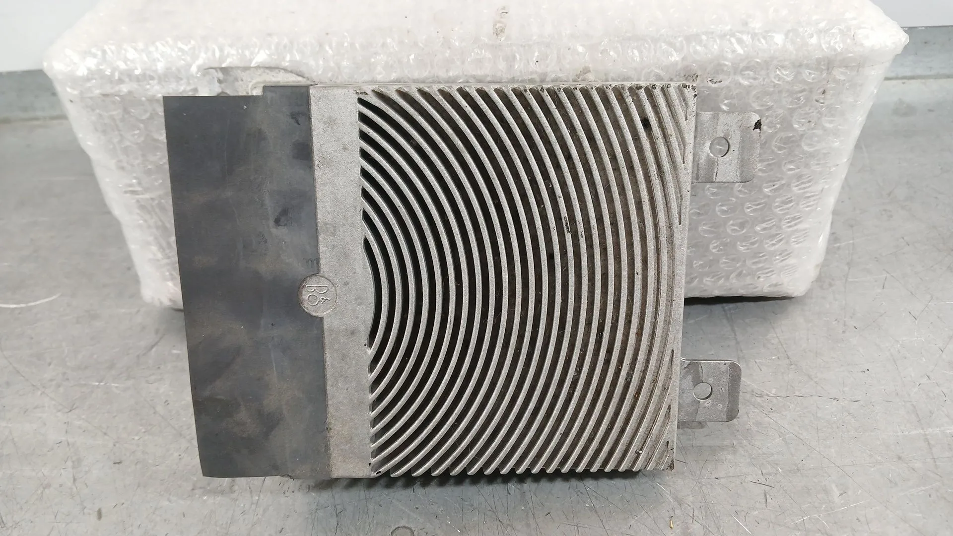 Amplificador Radio para Ford Puma (J2K, Cf7)