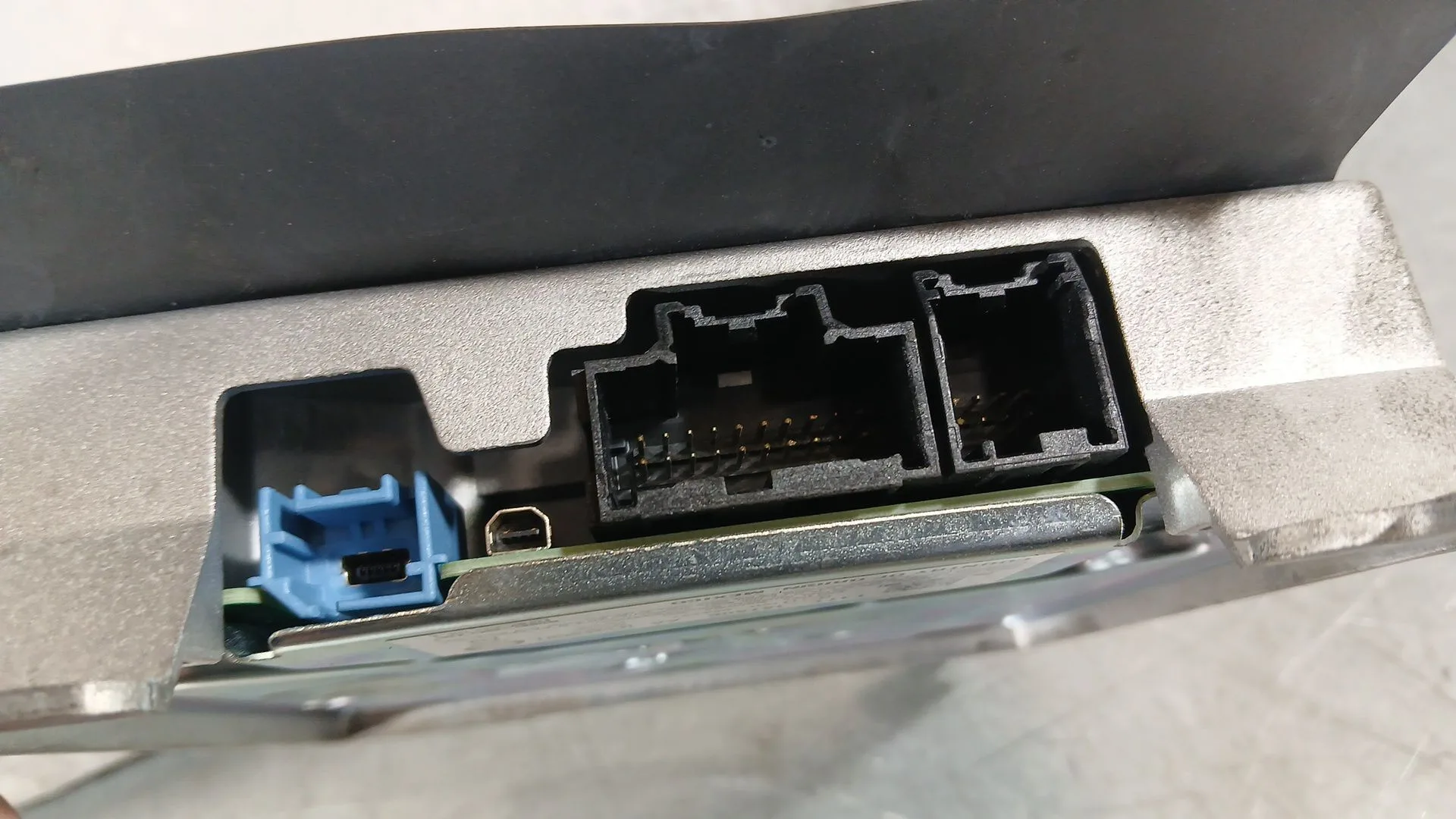 Amplificador Radio para Ford Puma (J2K, Cf7)