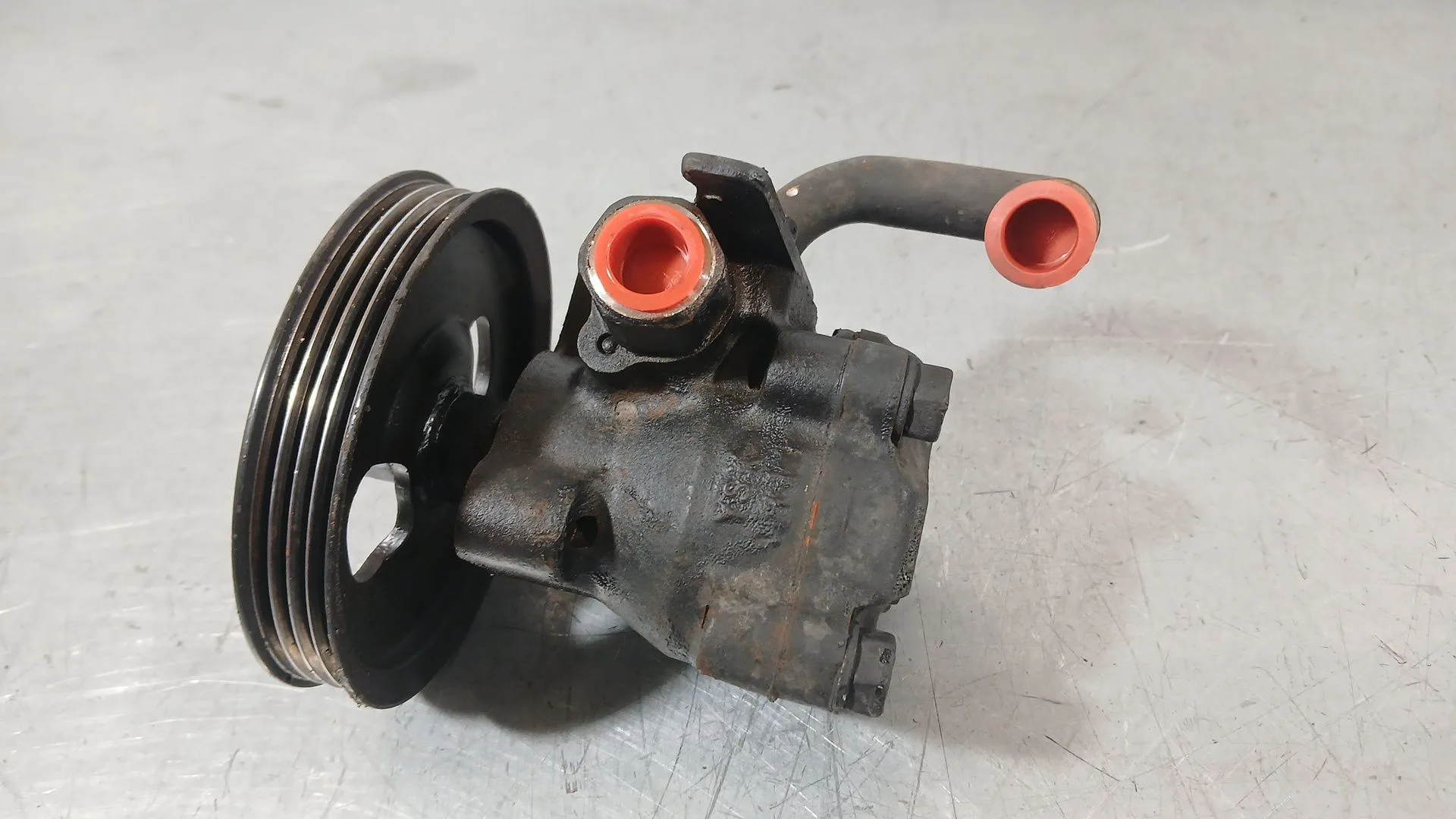Bomba Direccion para Hyundai H-1 / Starex Autobus (A1)