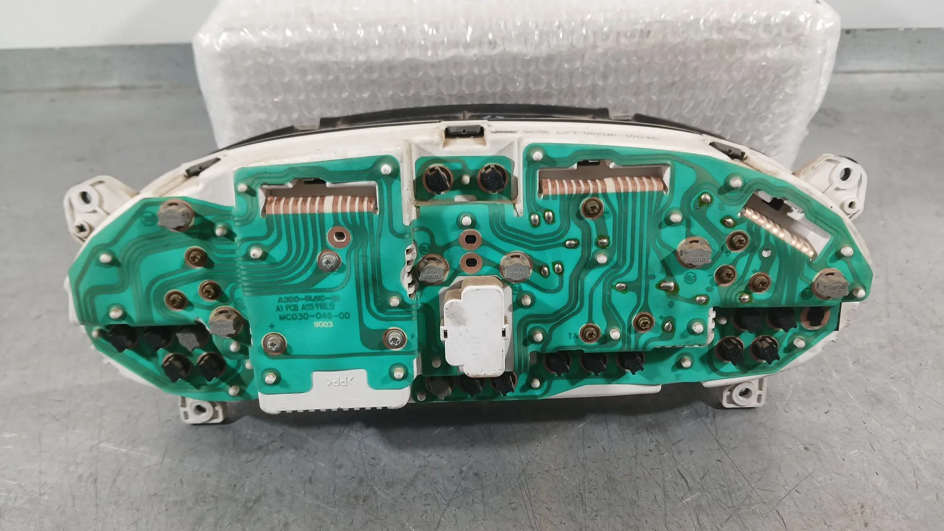 Cuadro Instrumentos para Hyundai H-1 / Starex Autobus (A1)