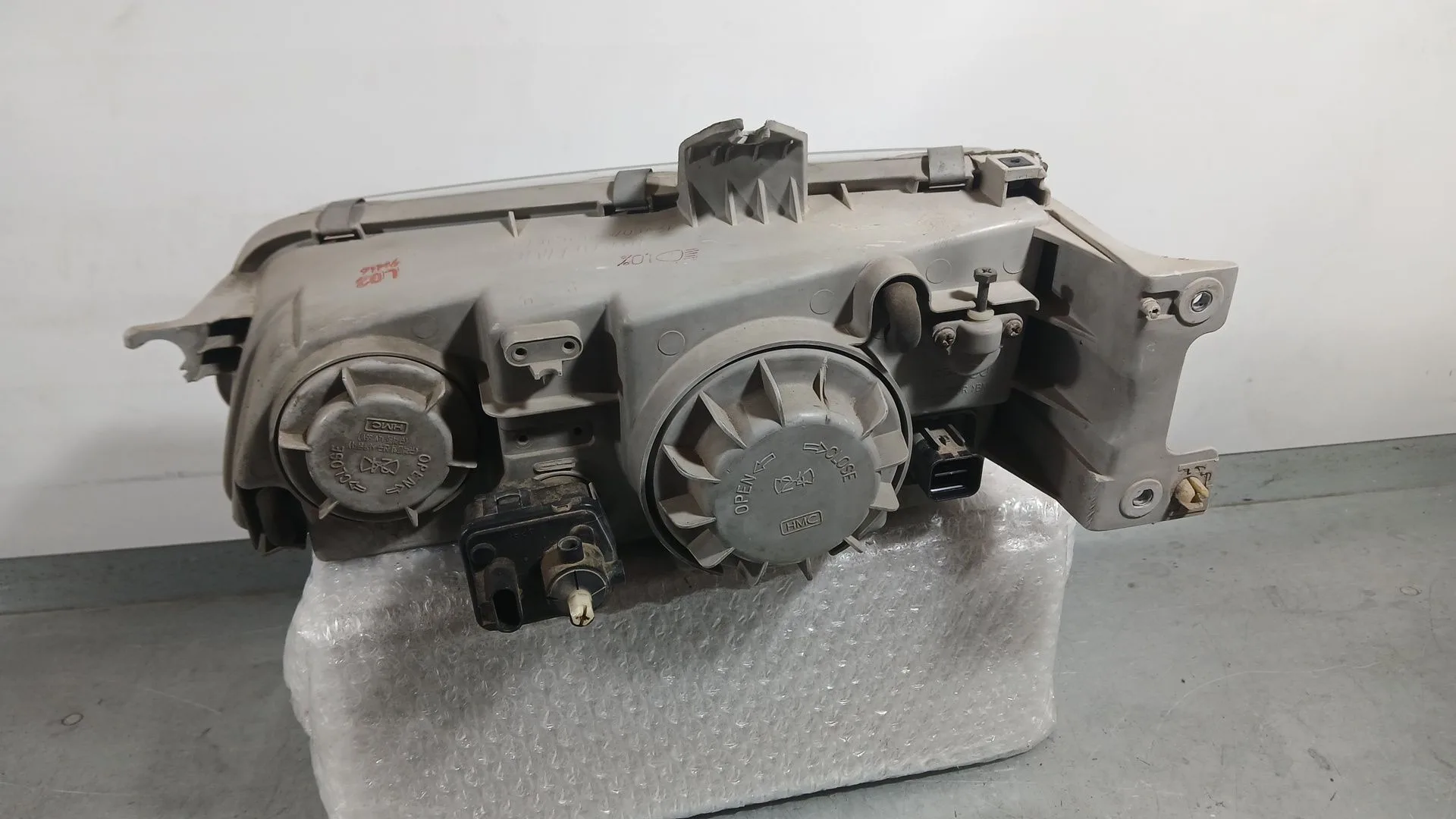 Faro Derecho para Hyundai H-1 / Starex Autobus (A1)