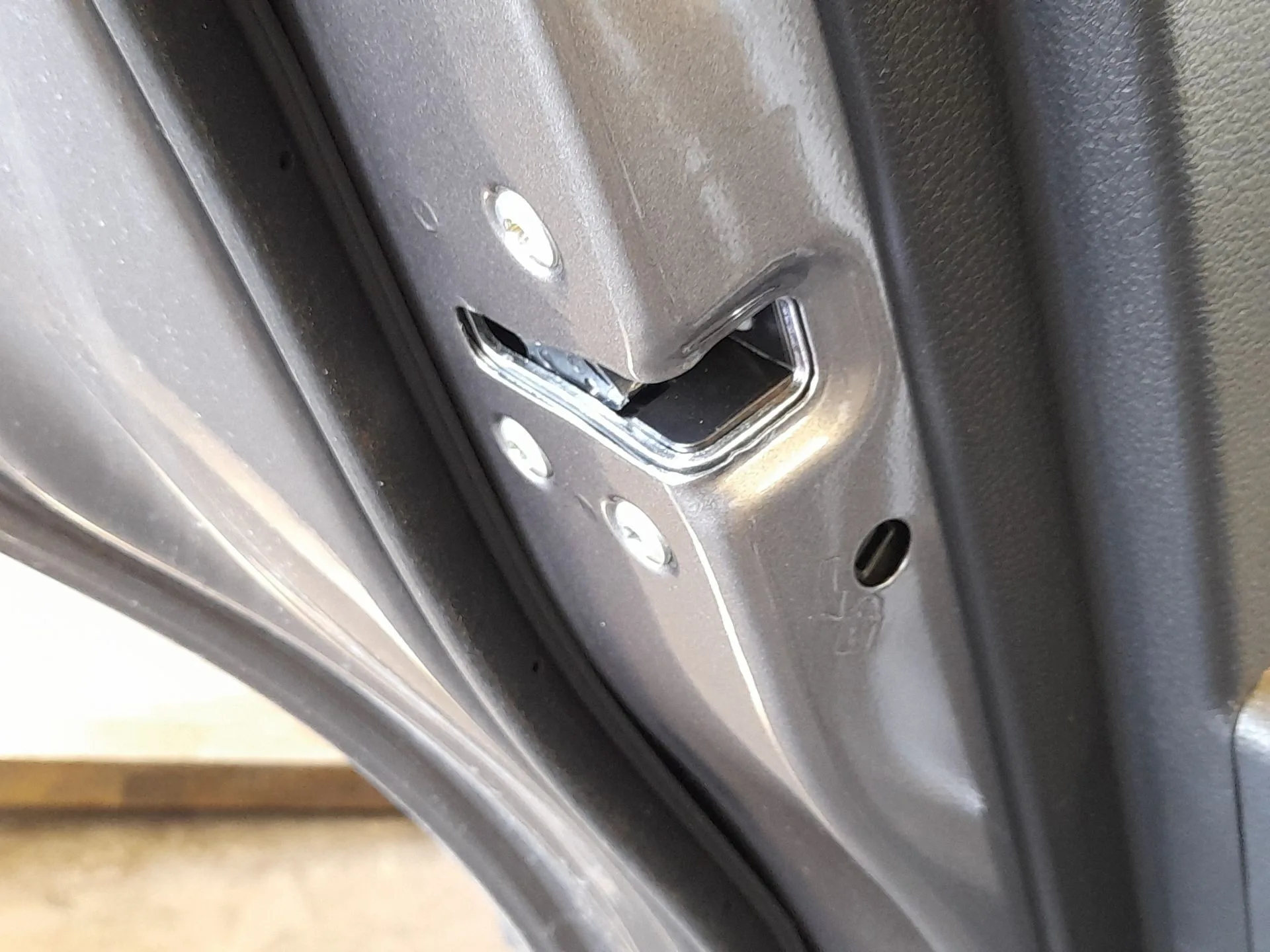 Cerradura Puerta Trasera Izquierda para Kia Stonic (Yb)