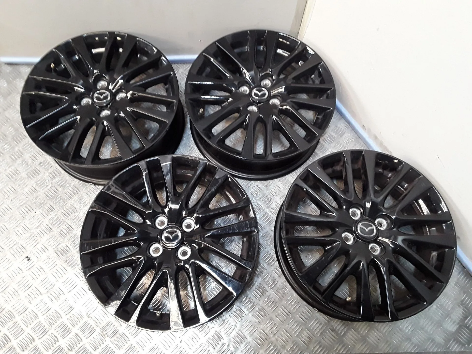 Juego Llantas Aluminio para Mazda 2 Hatchback (Dl, Dj)