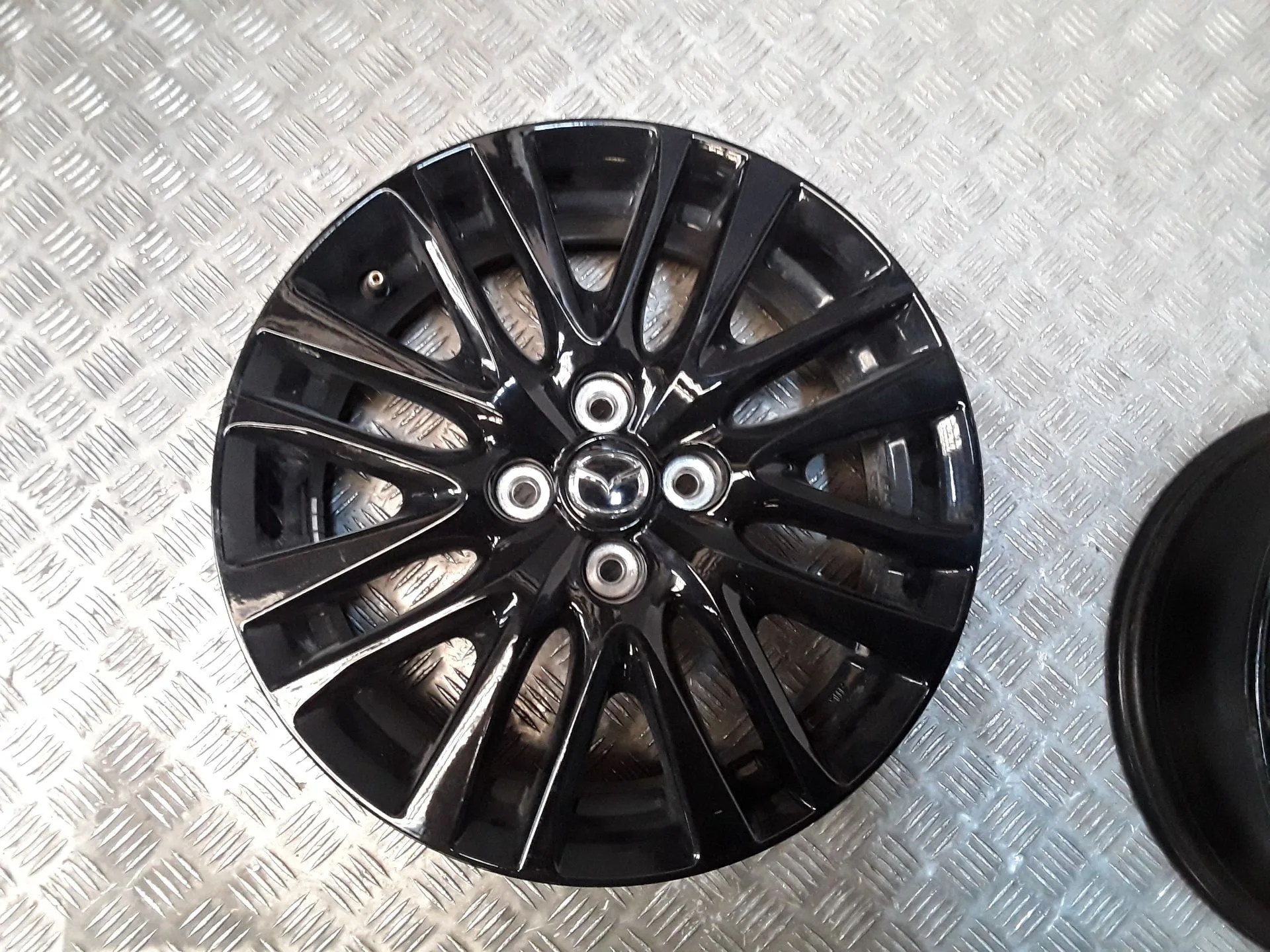 Juego Llantas Aluminio para Mazda 2 Hatchback (Dl, Dj)