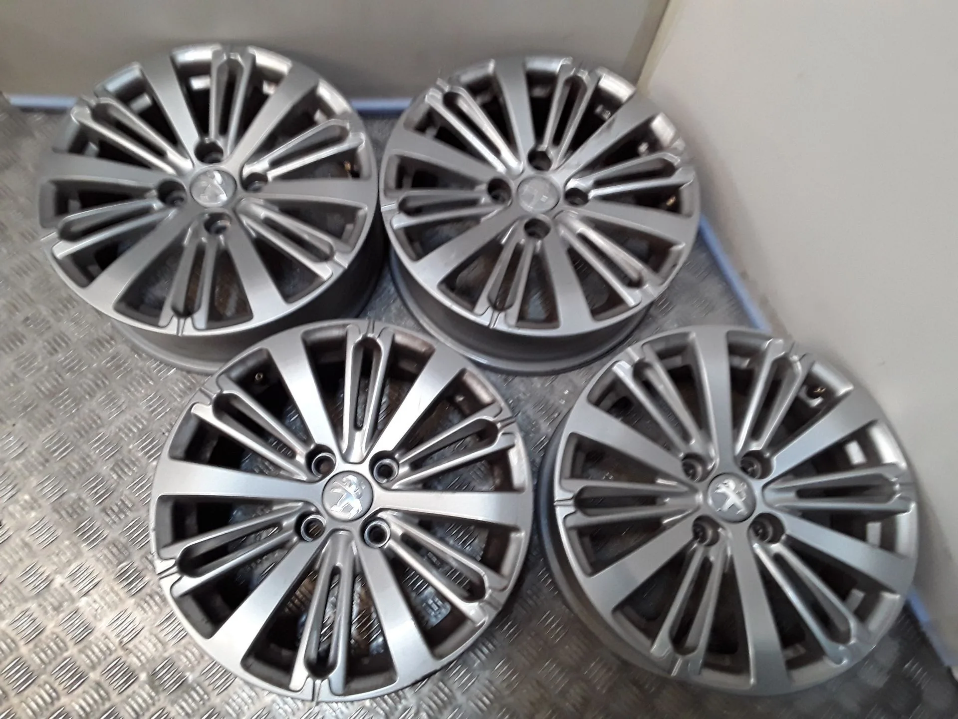 Juego Llantas Aluminio para Peugeot 208 I (Ca_, Cc_)