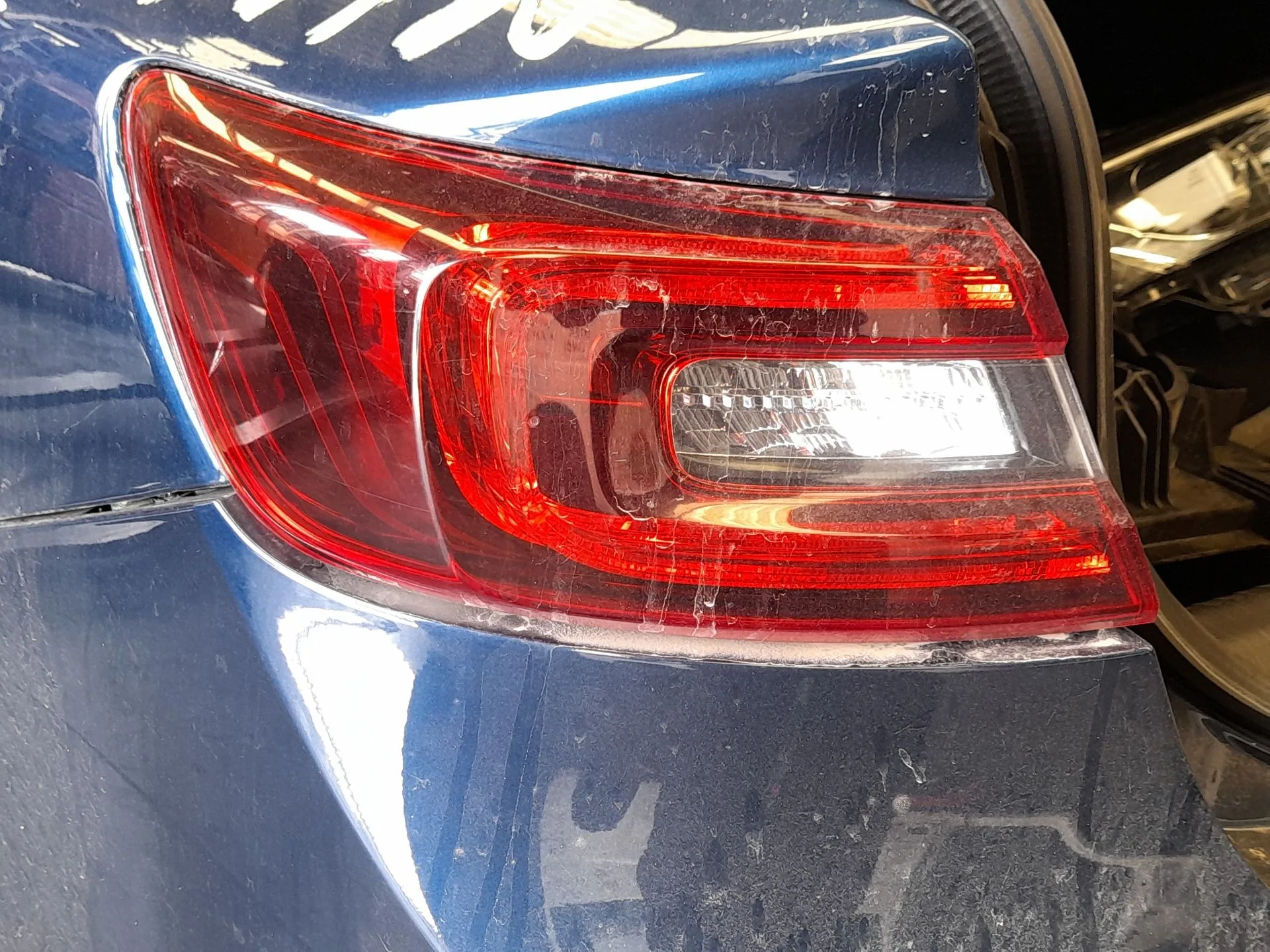 Piloto Trasero Izquierdo Exterior para Renault Talisman (Lp_)