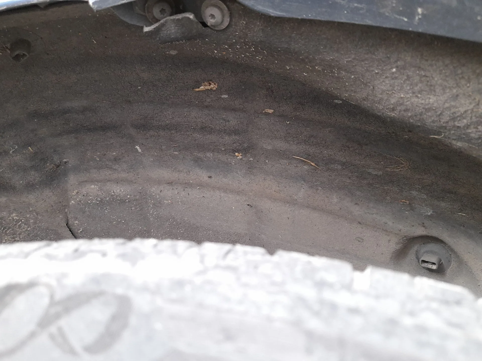 Plastico Pase Rueda Tras. Izq. para Renault Talisman (Lp_)