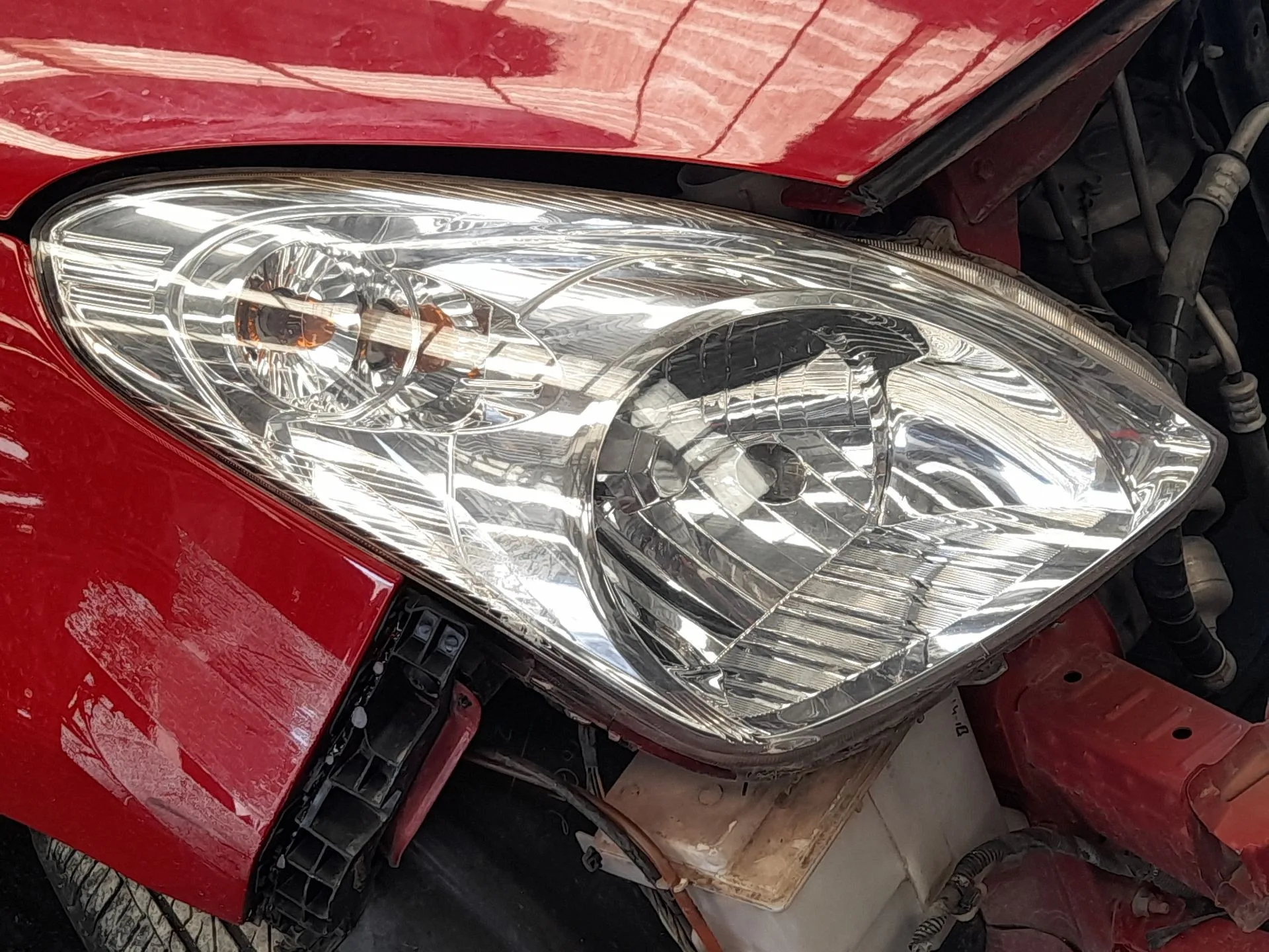 Faro Derecho para Nissan Pixo (Ua0)
