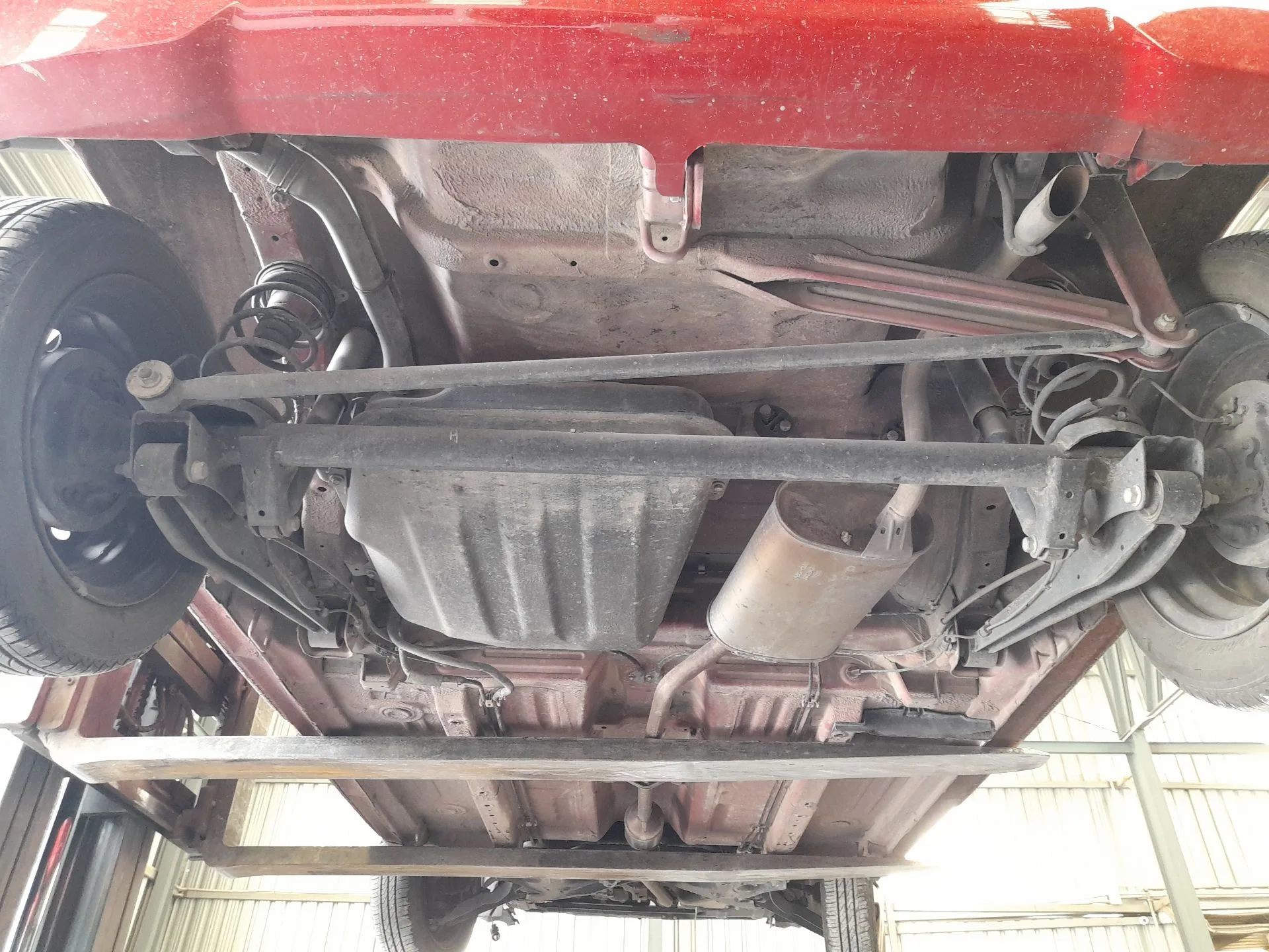 Puente Trasero para Nissan Pixo (Ua0)