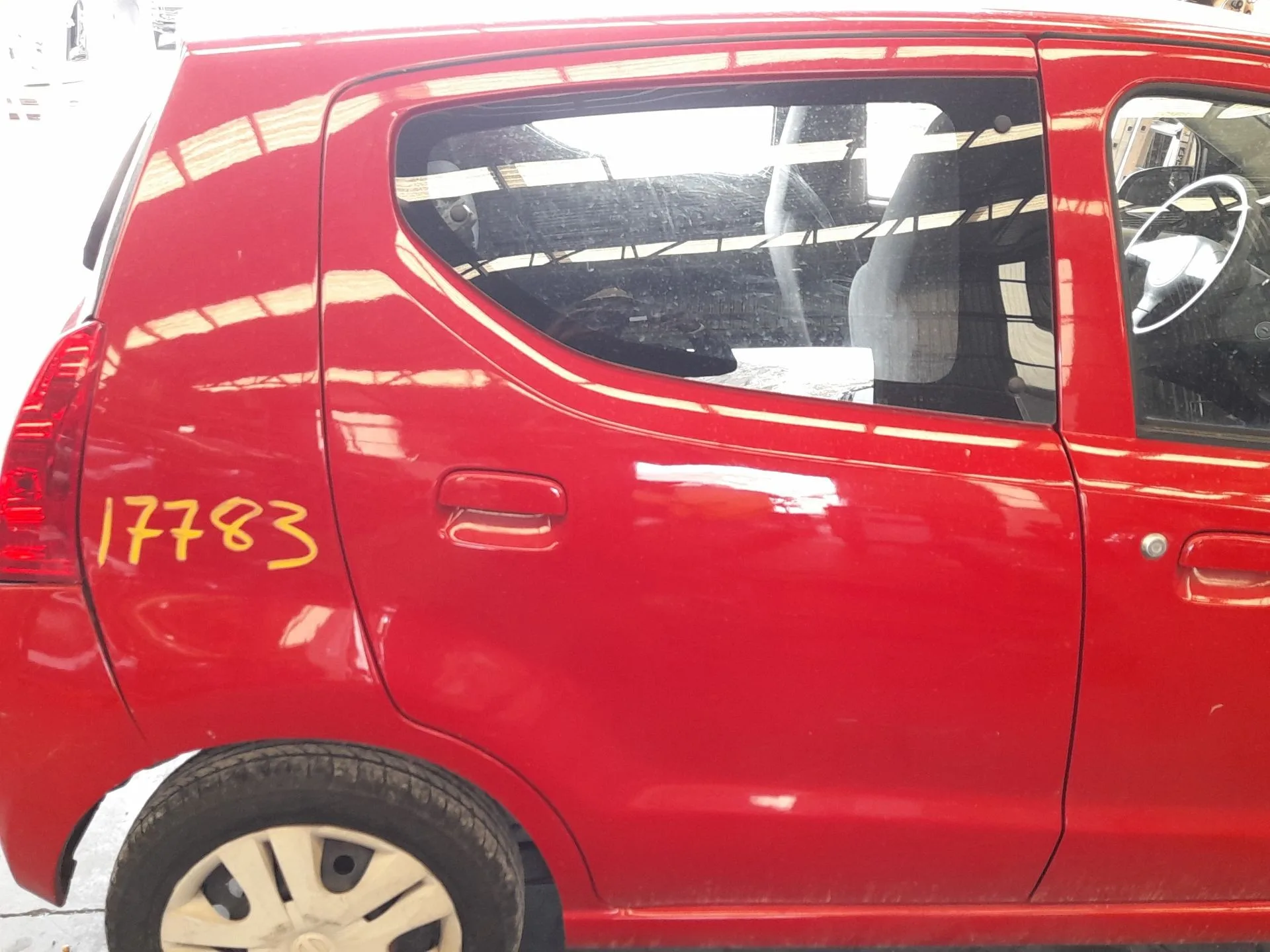 Puerta Delantera Derecha para Nissan Pixo (Ua0)