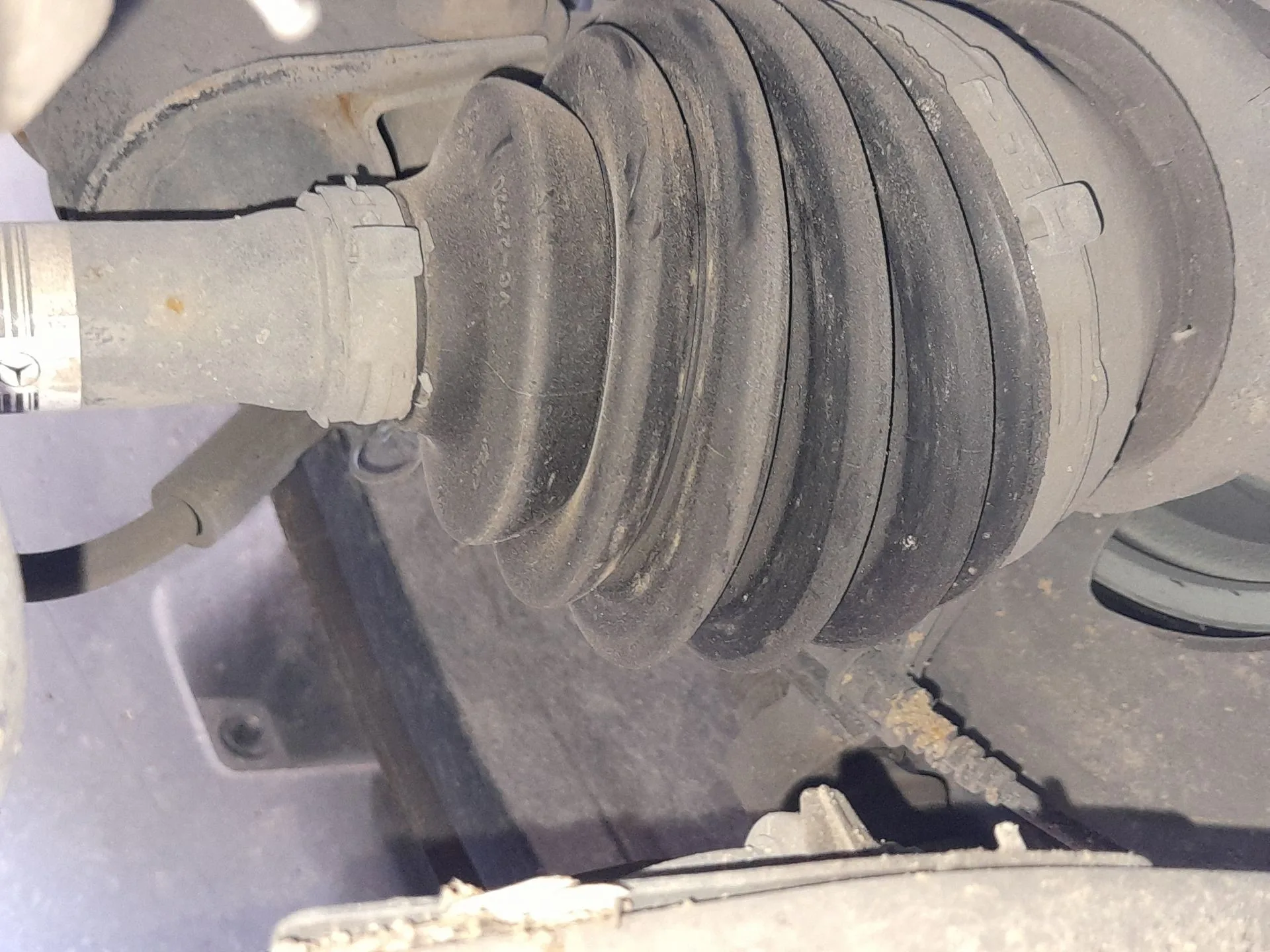 Transmision Delantera Izquierda para Mercedes-Benz Cla Coupe (C117)