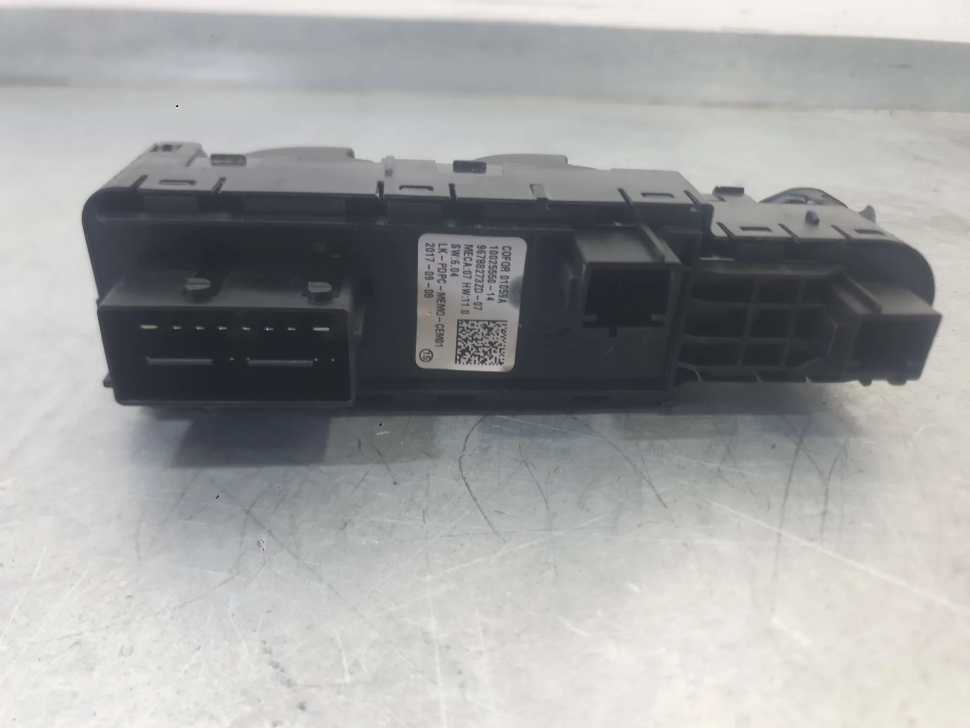 Mando Elevalunas Delantero Izquierdo para Peugeot 5008 Ii (Mc_, Mj_, Mr_, M4_)
