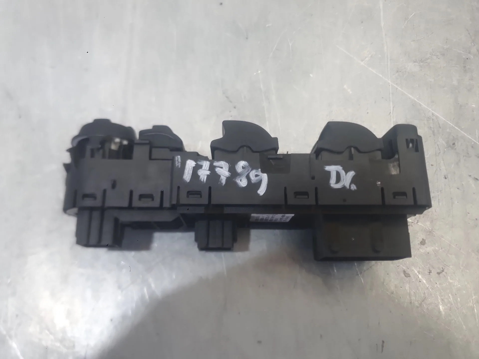 Mando Elevalunas Delantero Izquierdo para Peugeot 5008 Ii (Mc_, Mj_, Mr_, M4_)