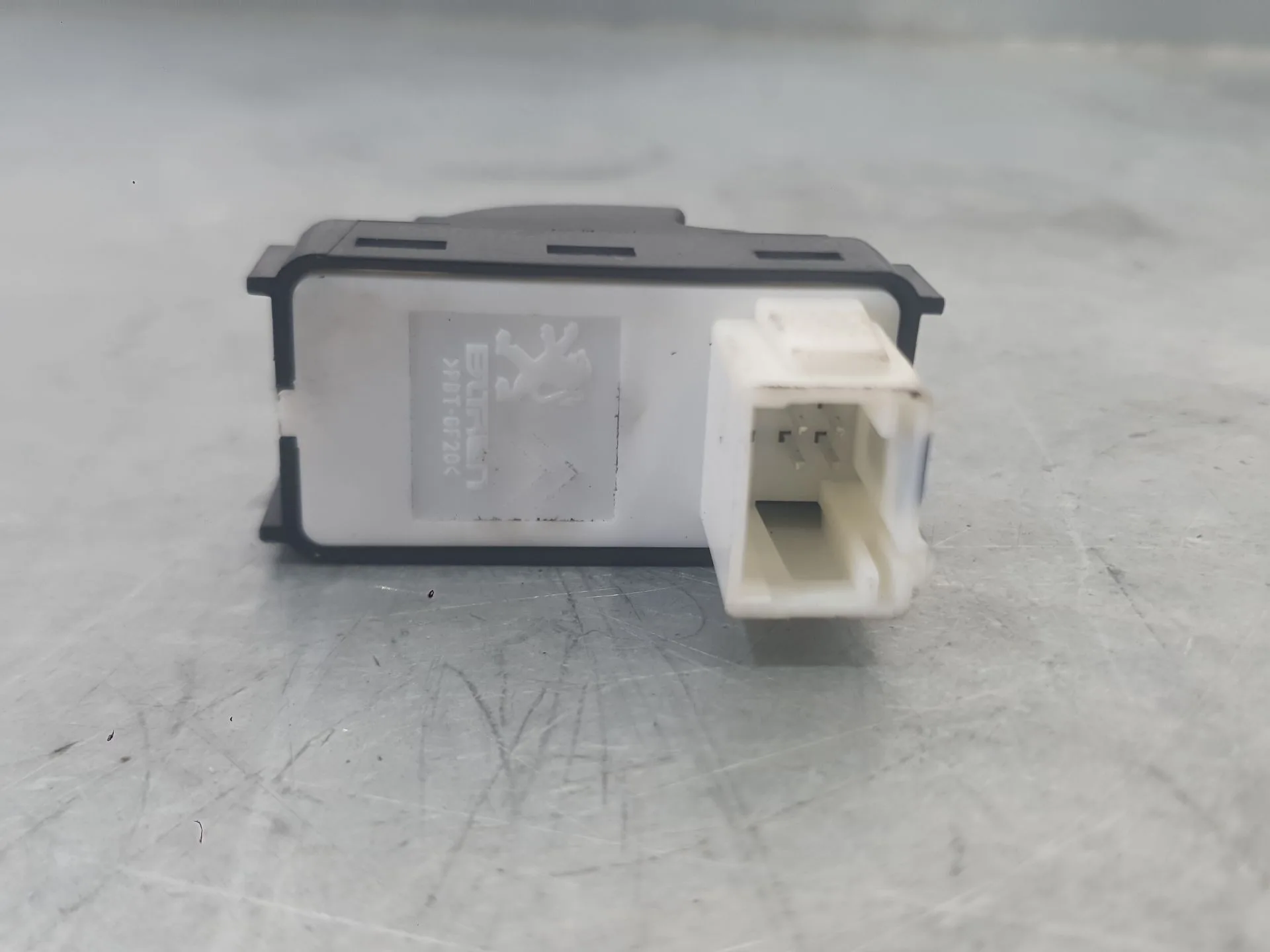 Mando Elevalunas Trasero Derecho para Peugeot 5008 Ii (Mc_, Mj_, Mr_, M4_)
