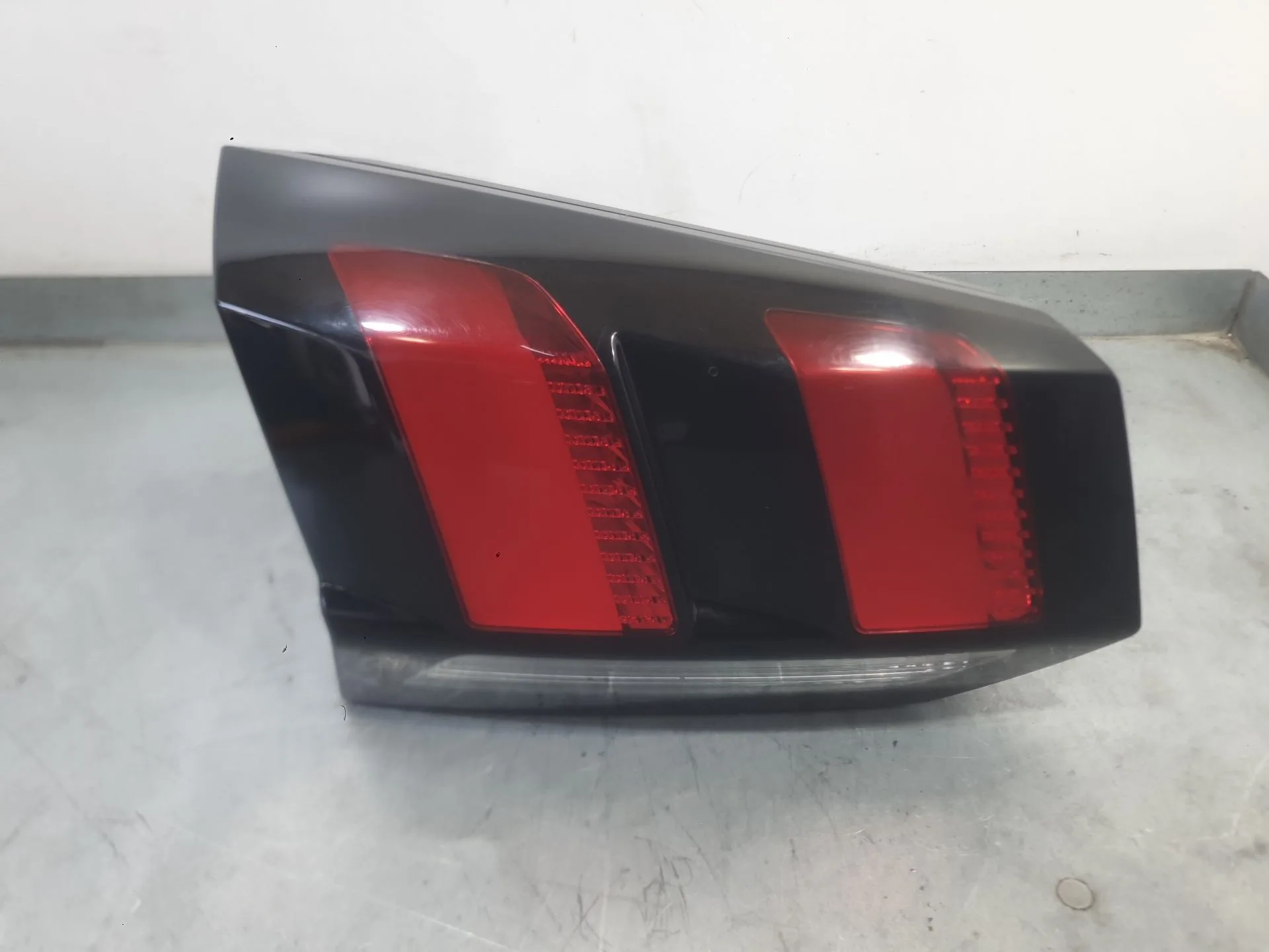 Piloto Trasero Izquierdo Interior para Peugeot 5008 Ii (Mc_, Mj_, Mr_, M4_)