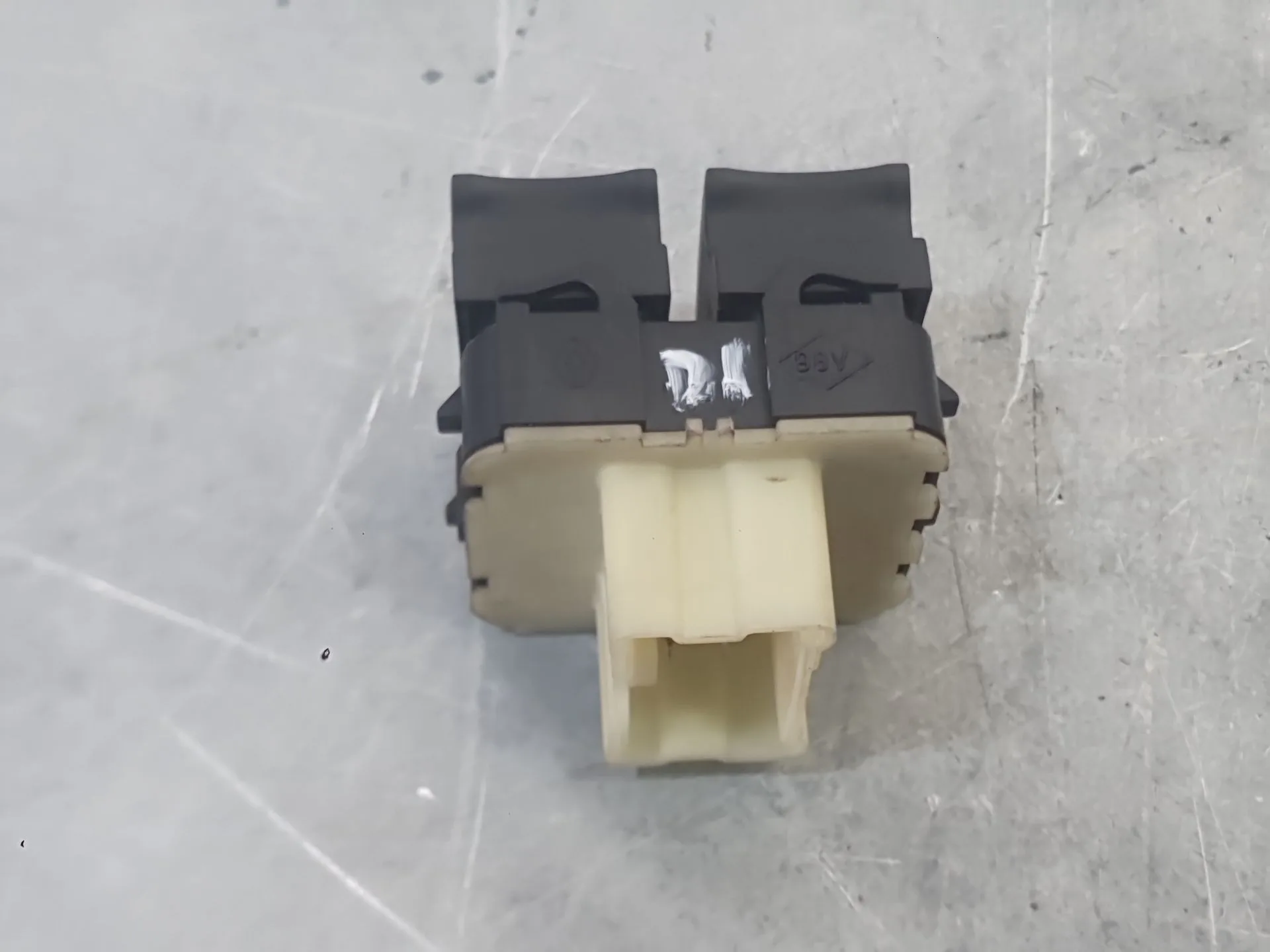 Mando Elevalunas Delantero Izquierdo para Dacia Sandero Ii (B8_)