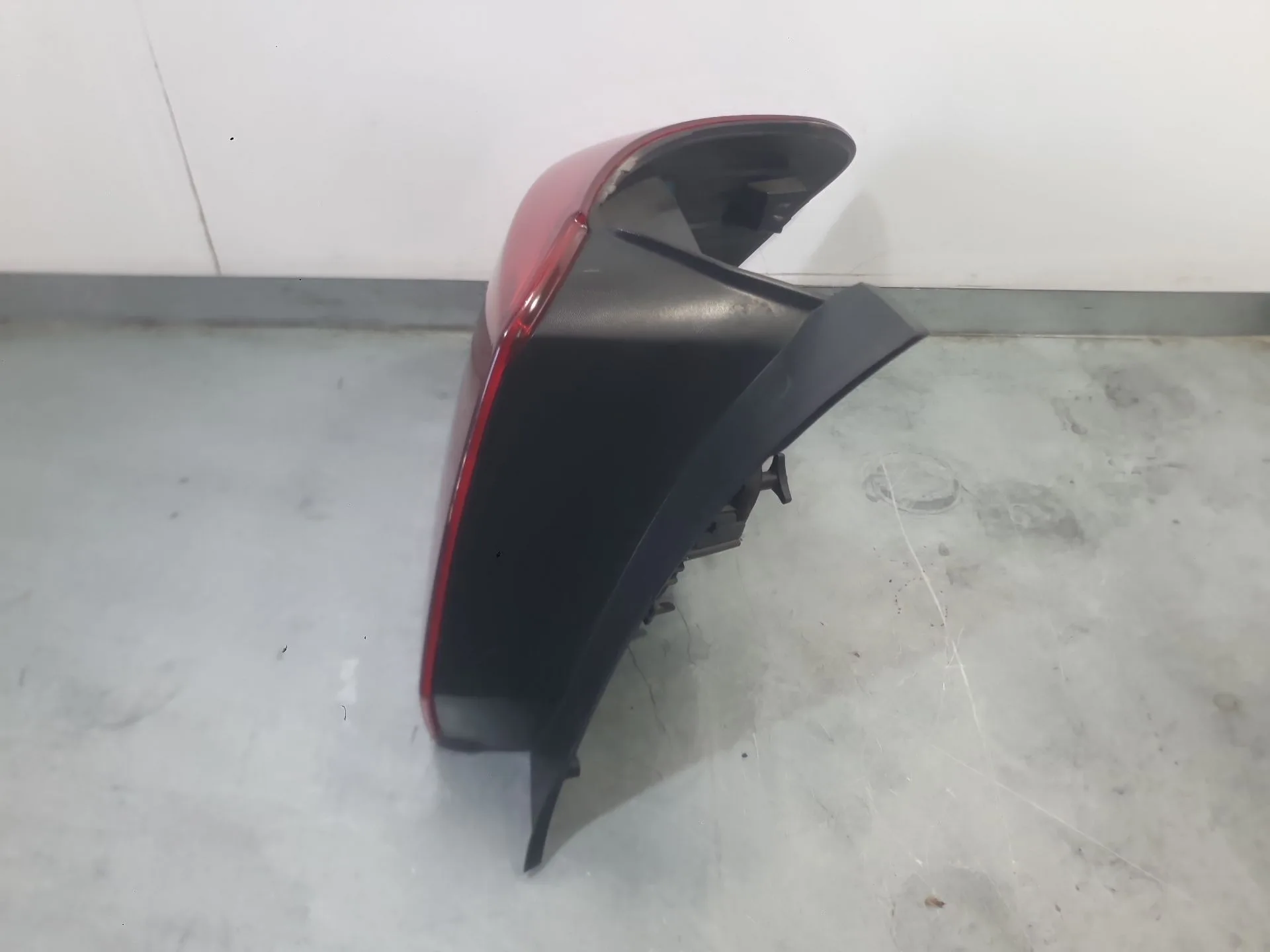 Piloto Trasero Izquierdo para Dacia Sandero Ii (B8_)