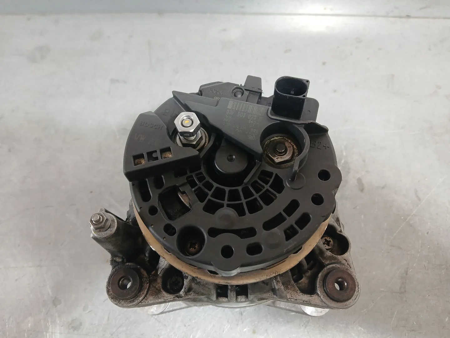 Alternador para Volkswagen Golf Plus V (5M1, 521)