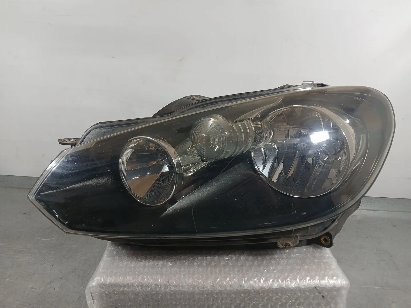 Faro Izquierdo para Volkswagen Golf Plus V (5M1, 521)