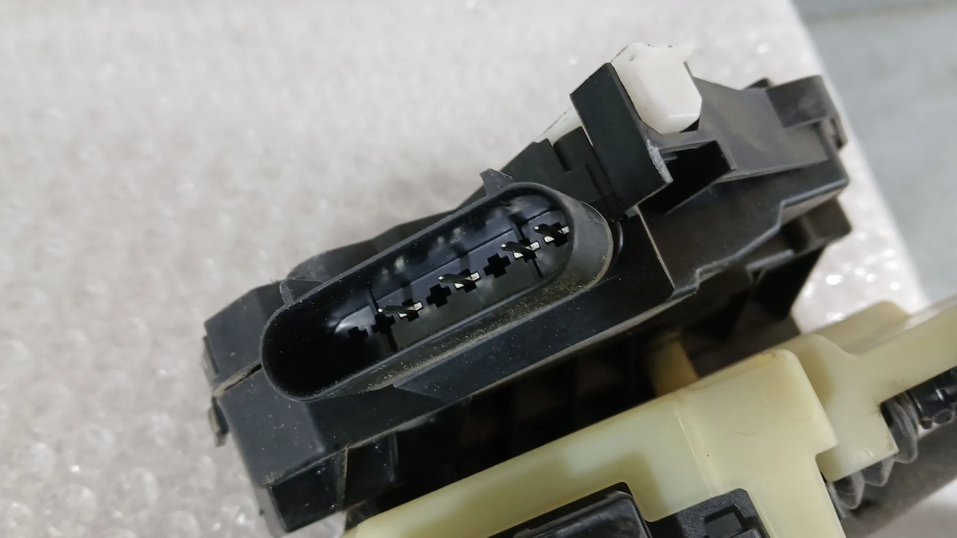 Cerradura Maletero / Porton para Ford Ecosport