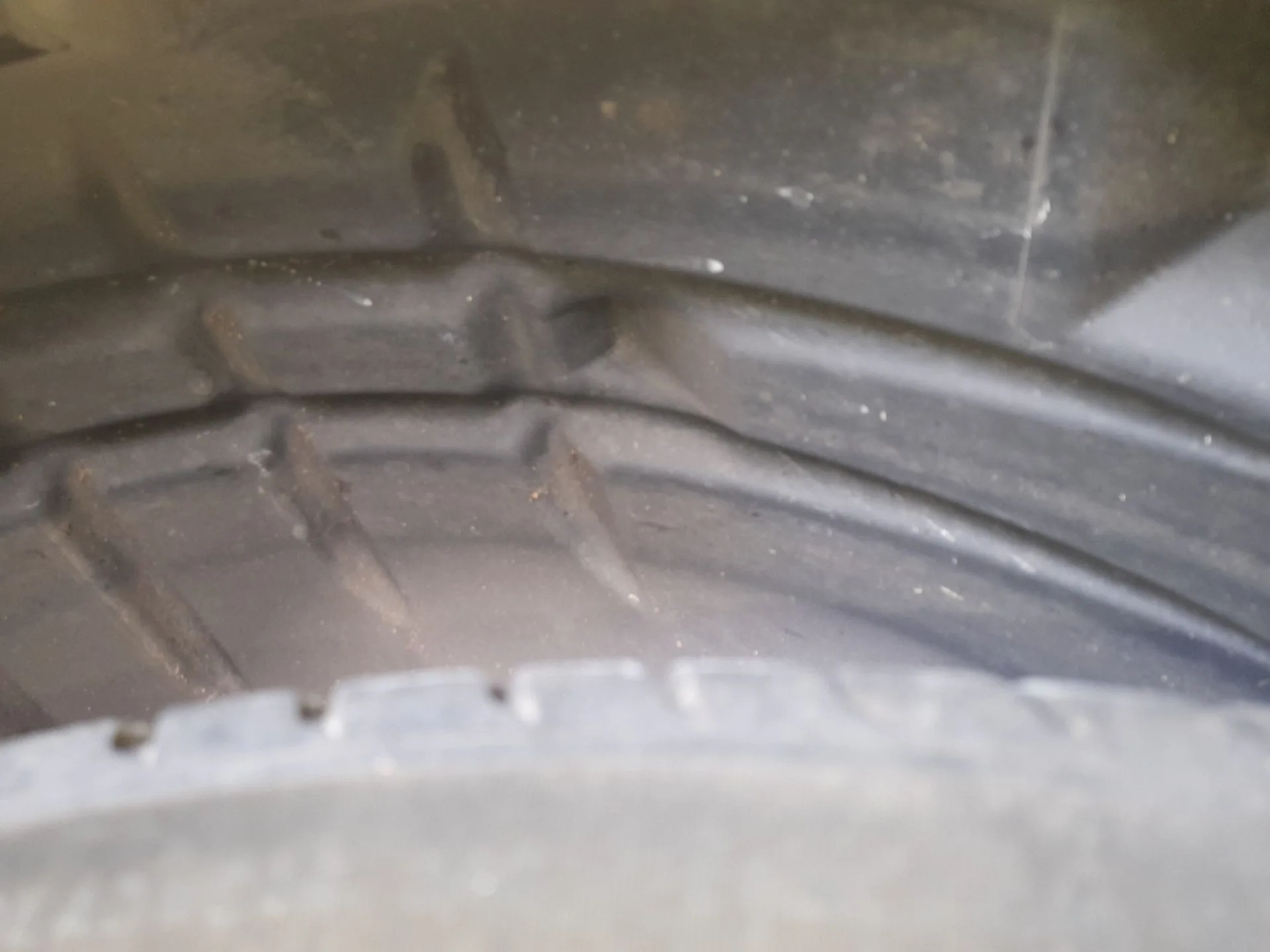 Plastico Pase Rueda Tras. Izq. para Renault Laguna Iii (Bt0/1)
