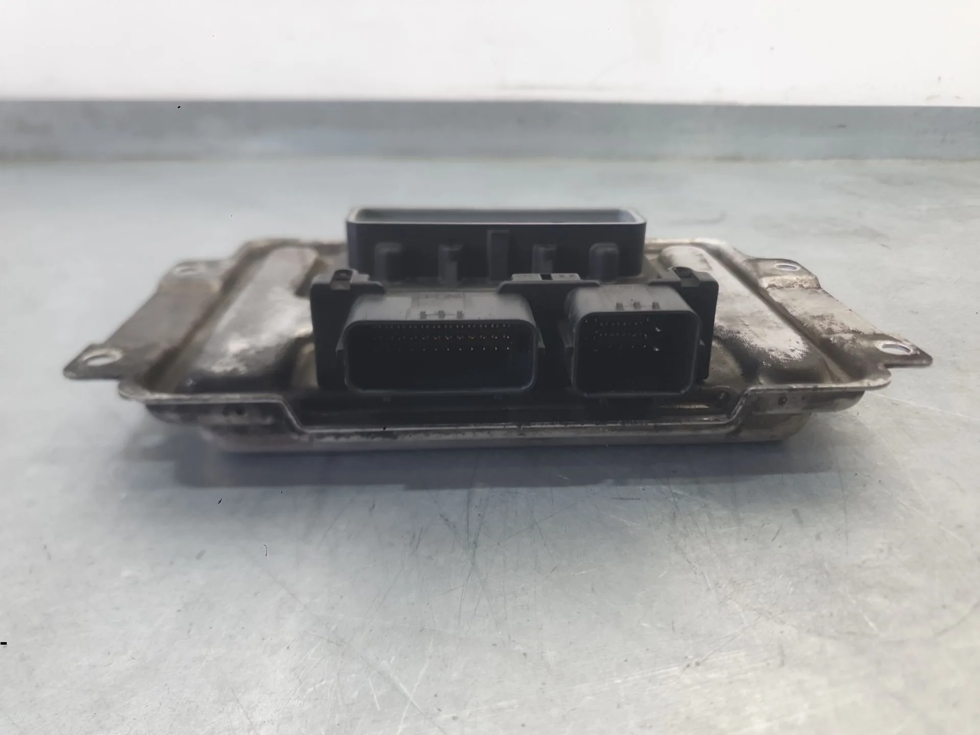 Centralita Motor Uce para Chrysler 300C (Lx, Le)