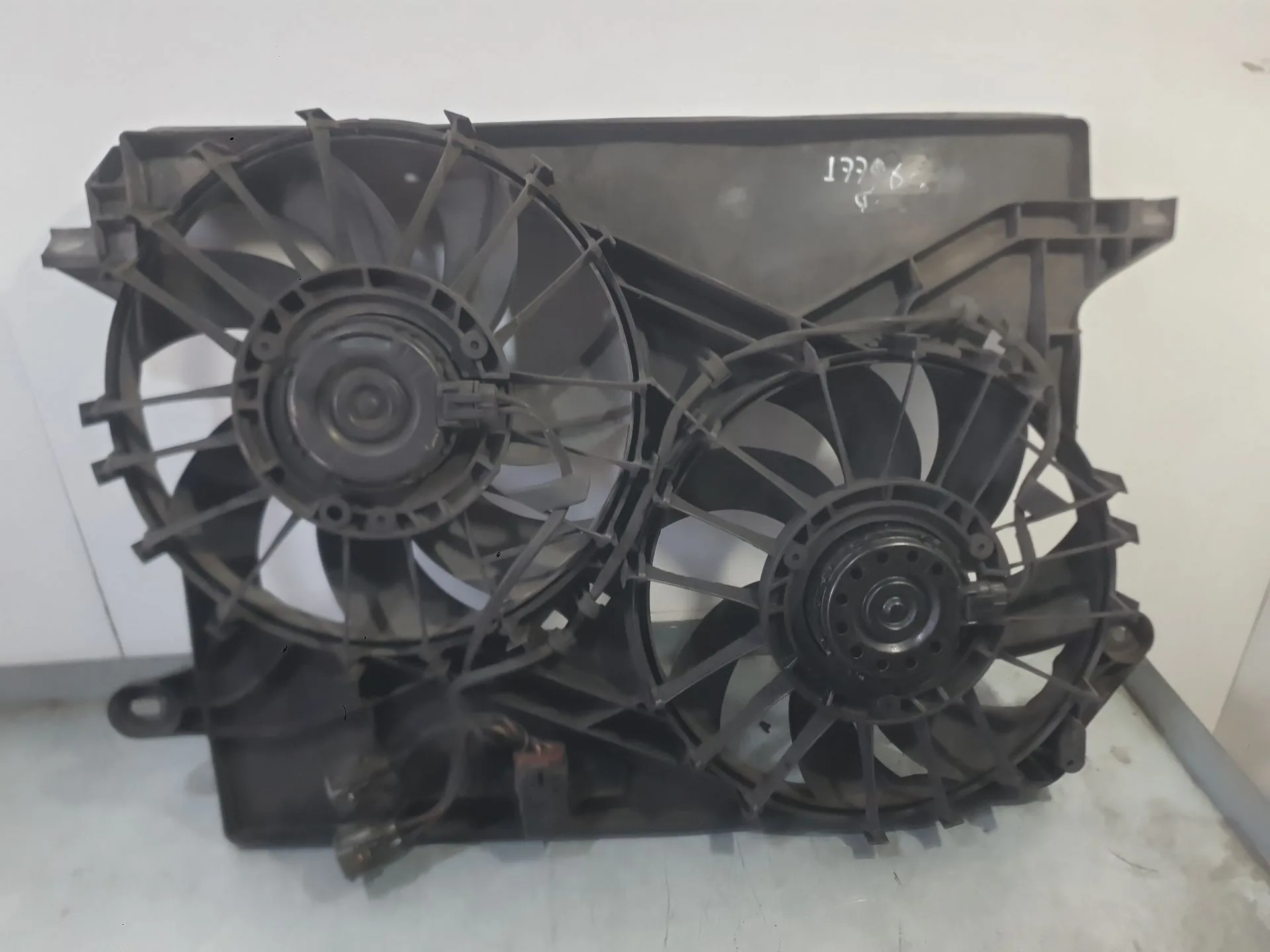 Electroventilador para Chrysler 300C (Lx, Le)
