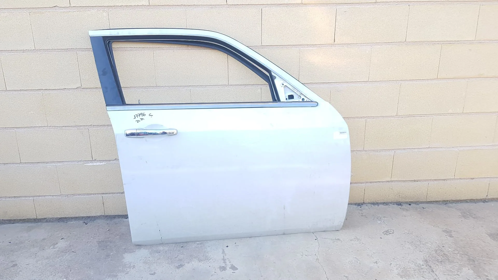 Puerta Delantera Derecha para Chrysler 300C (Lx, Le)