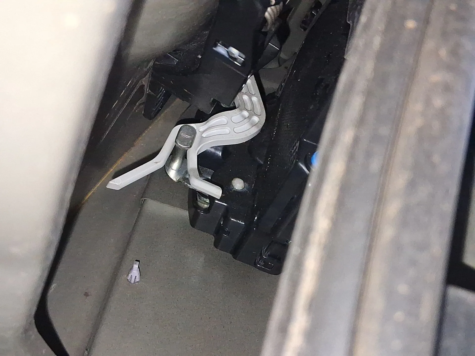 Cerradura Puerta Trasera Derecha para Toyota Corolla Sedan (_E21_)